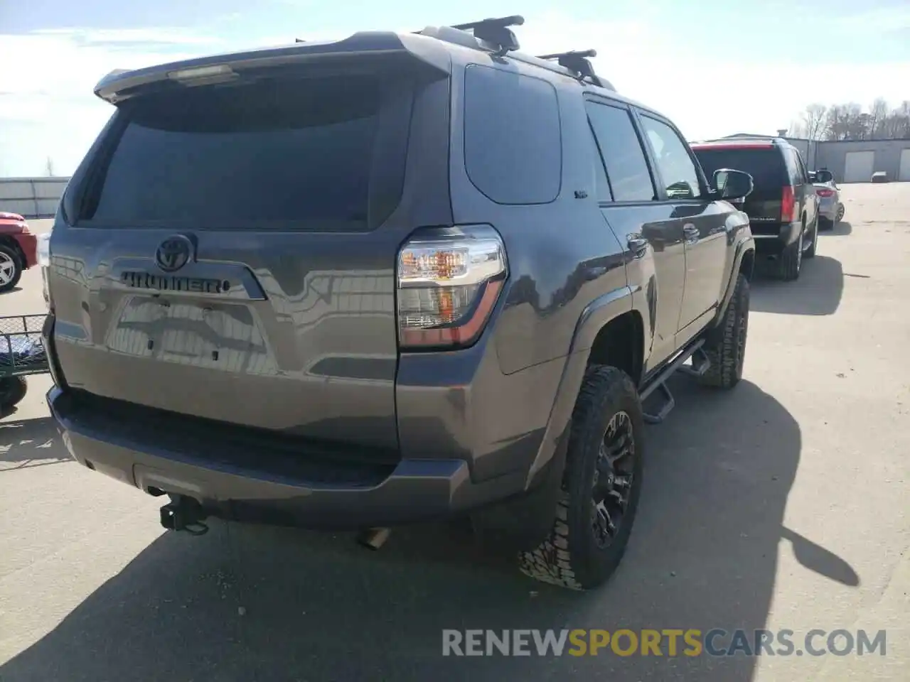 4 Photograph of a damaged car JTEBU5JR5K5713047 TOYOTA 4RUNNER 2019