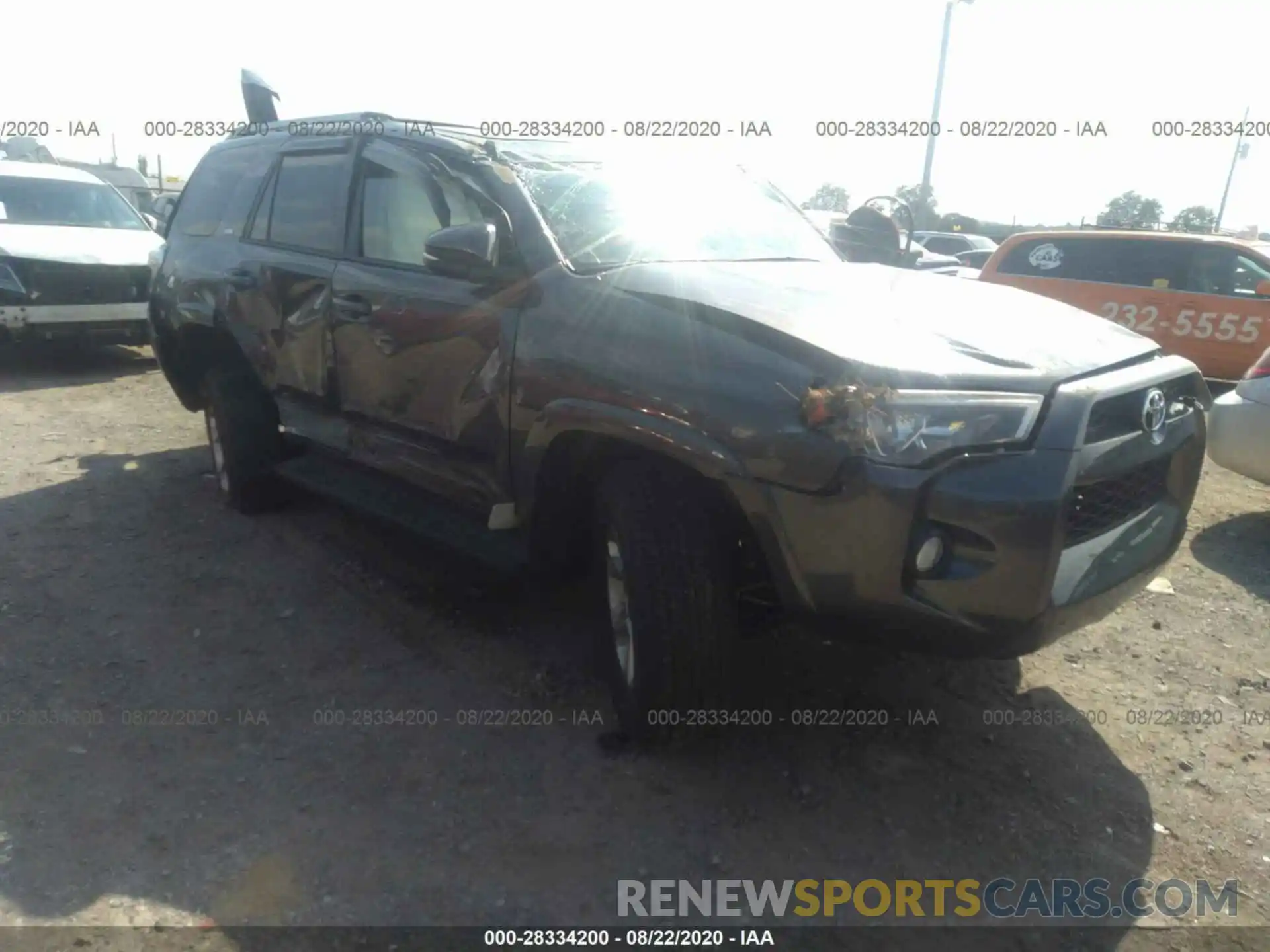 1 Фотография поврежденного автомобиля JTEBU5JR5K5715137 TOYOTA 4RUNNER 2019