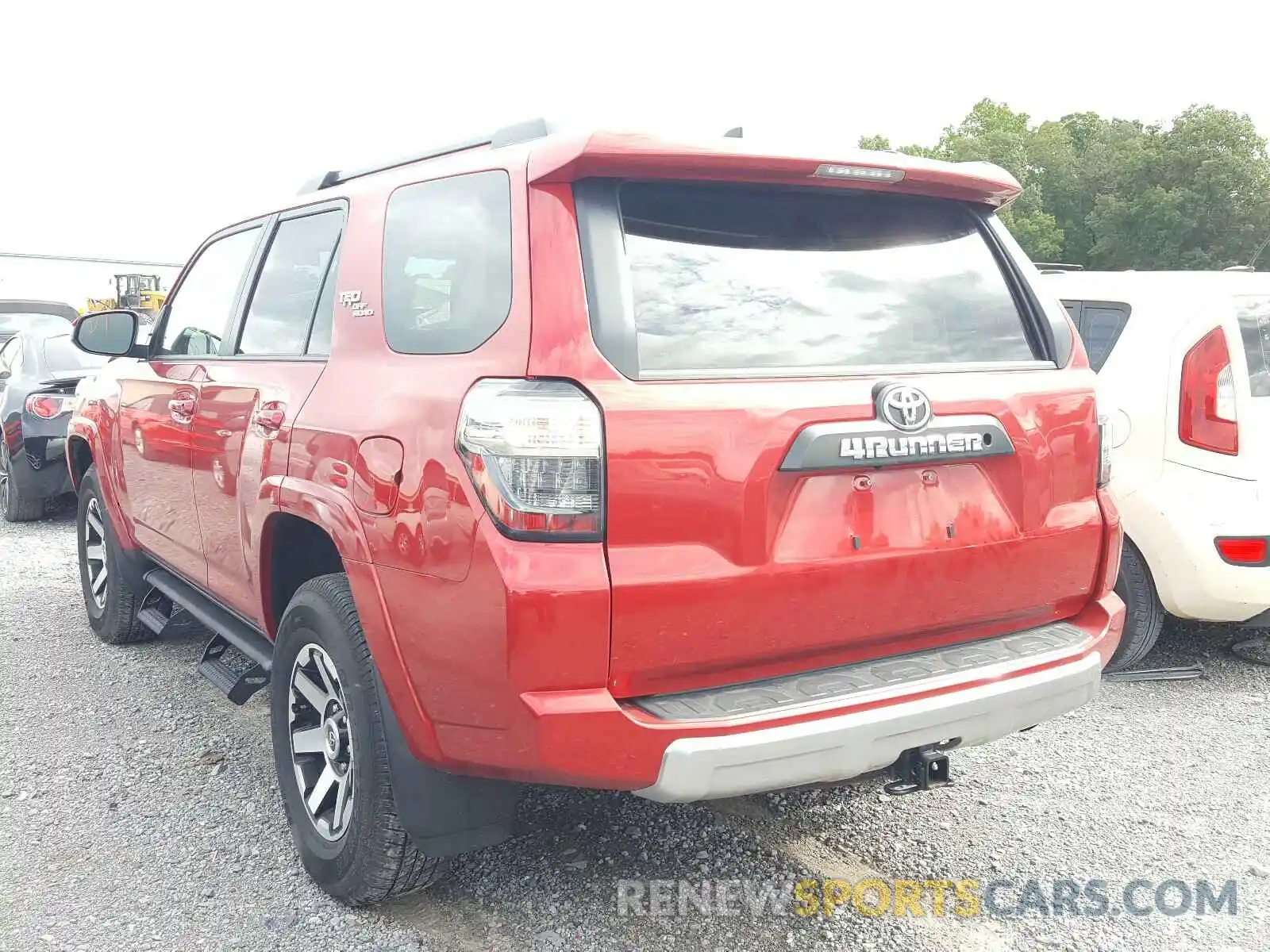 3 Photograph of a damaged car JTEBU5JR5K5716806 TOYOTA 4RUNNER 2019