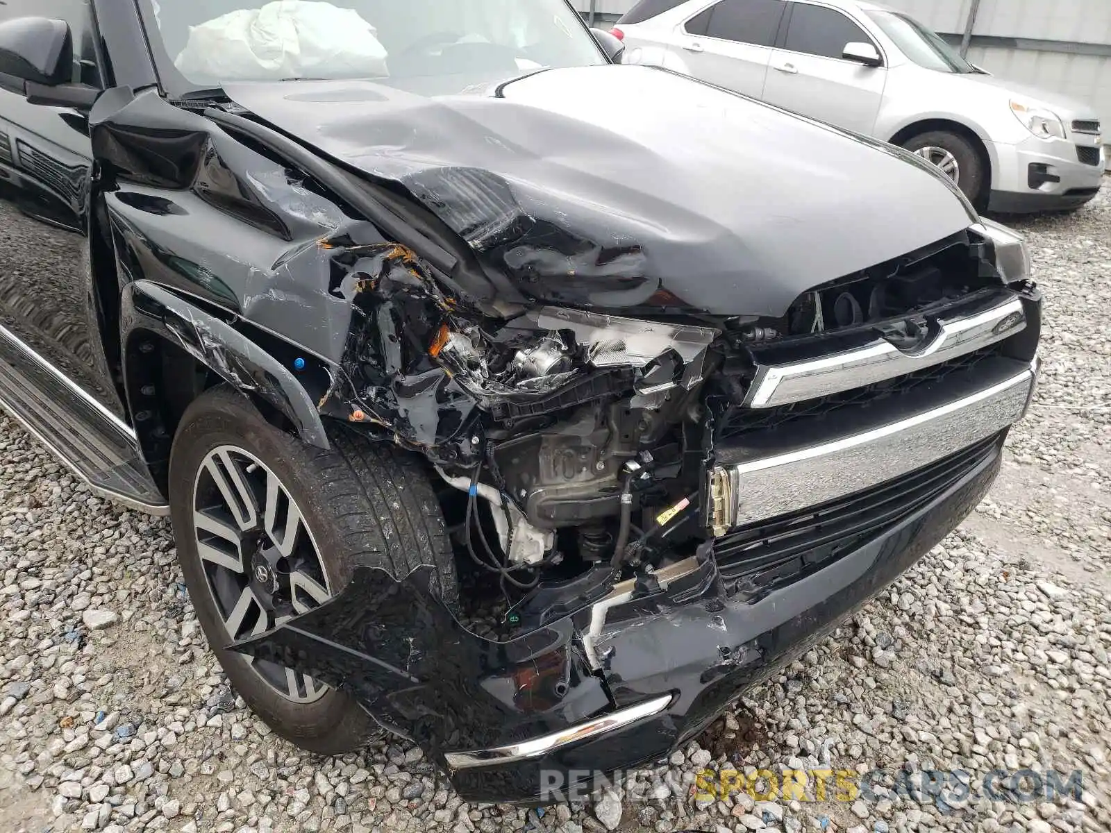 9 Photograph of a damaged car JTEBU5JR5K5717597 TOYOTA 4RUNNER 2019