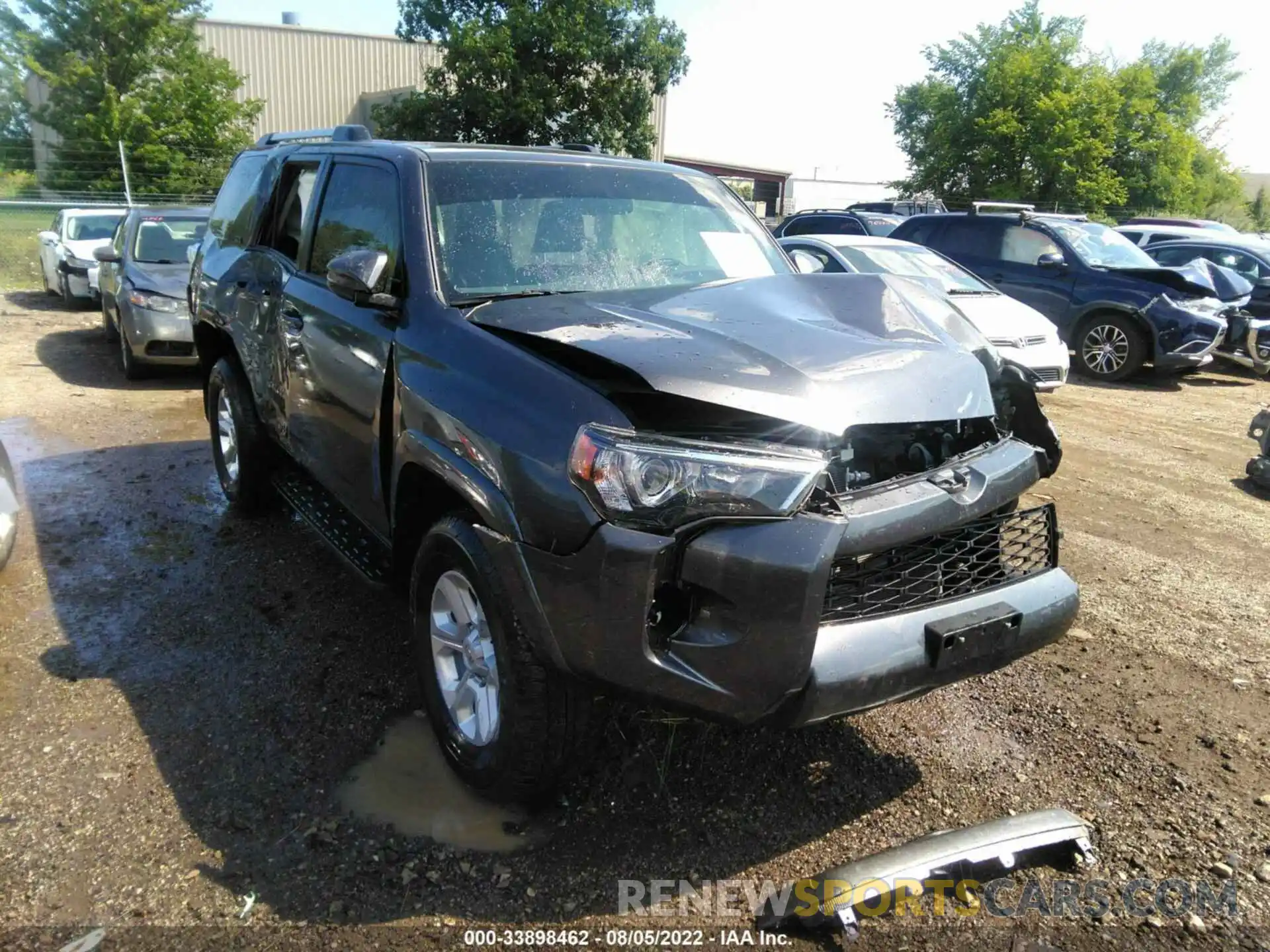 1 Photograph of a damaged car JTEBU5JR5K5718796 TOYOTA 4RUNNER 2019