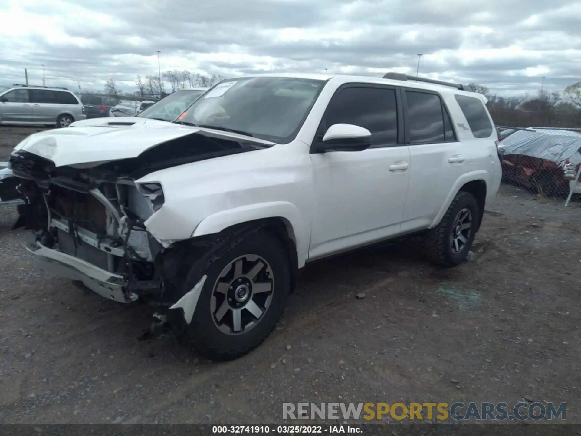 2 Photograph of a damaged car JTEBU5JR5K5721701 TOYOTA 4RUNNER 2019