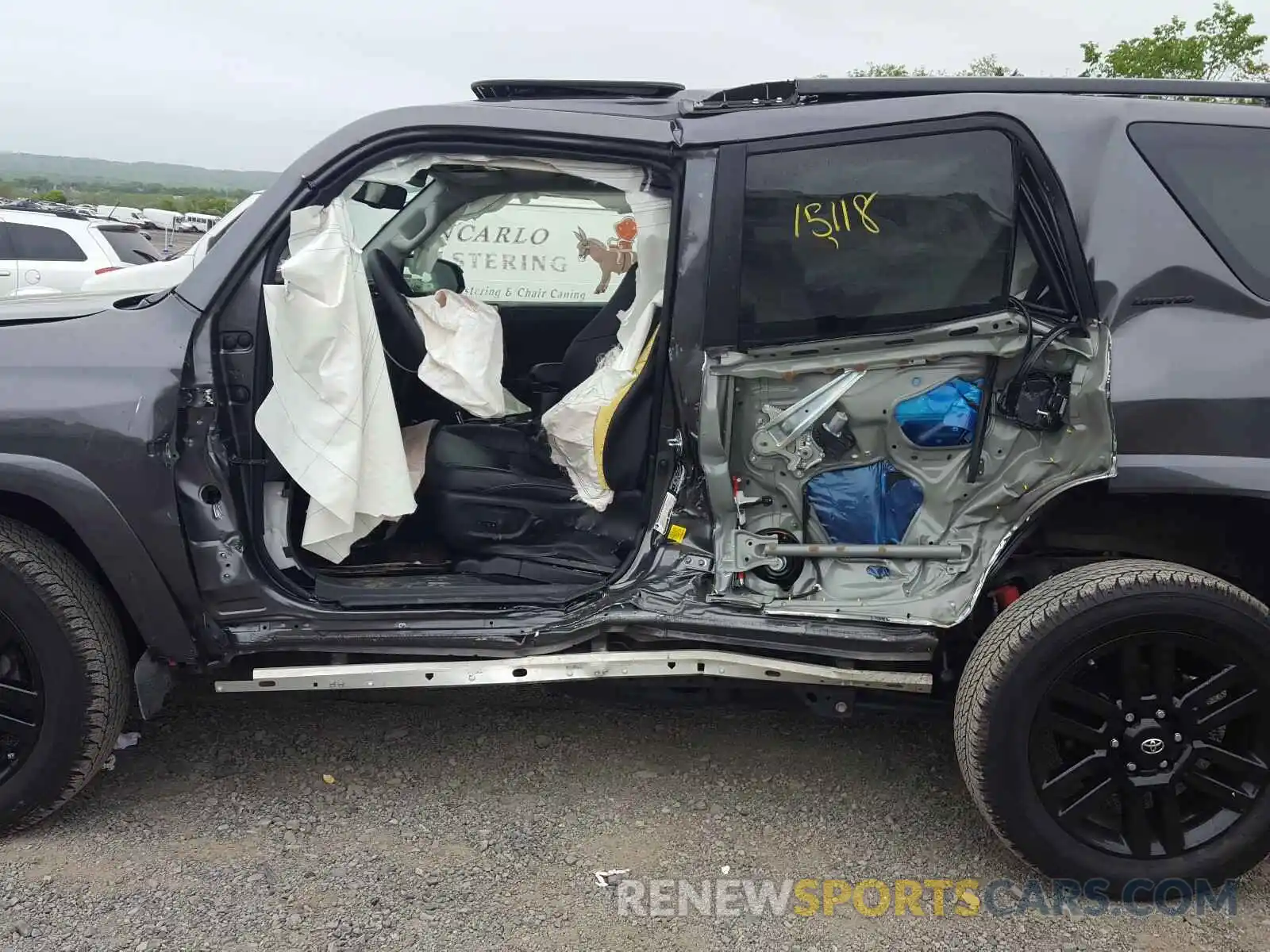 9 Photograph of a damaged car JTEBU5JR5K5722864 TOYOTA 4RUNNER 2019