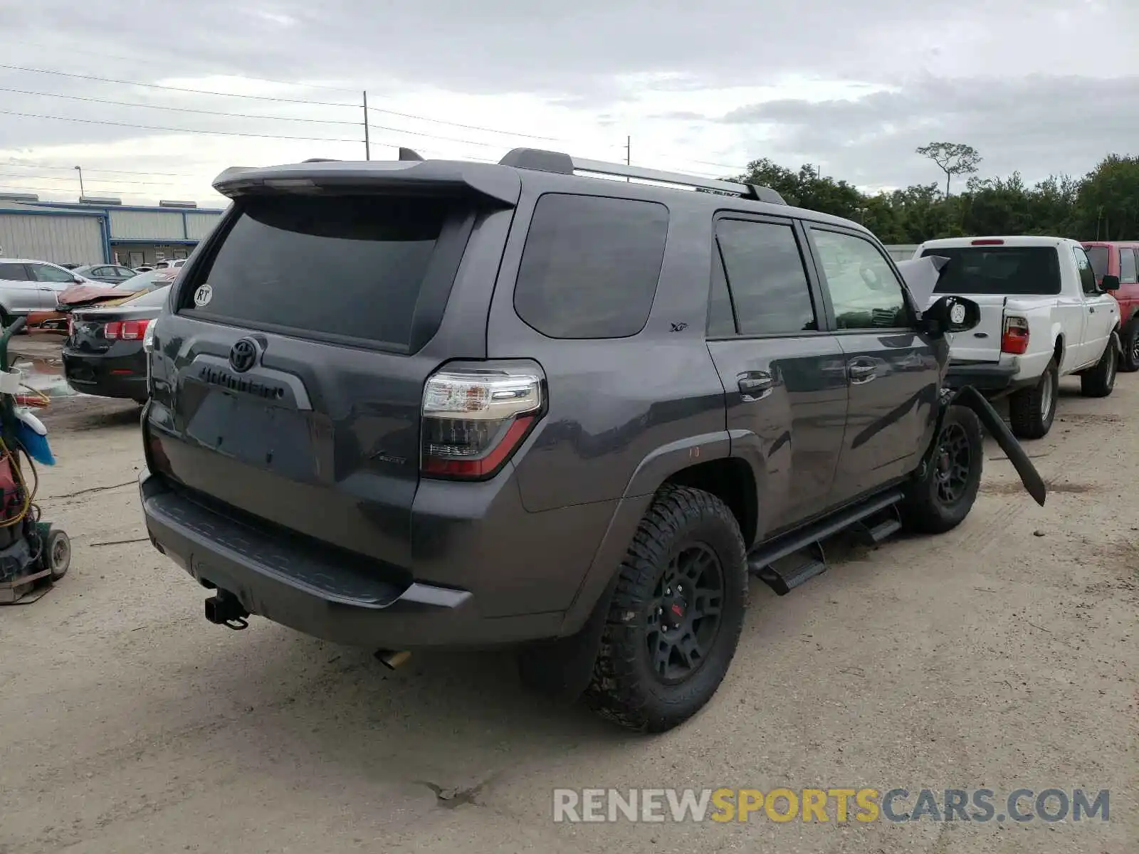 4 Фотография поврежденного автомобиля JTEBU5JR5K5723528 TOYOTA 4RUNNER 2019