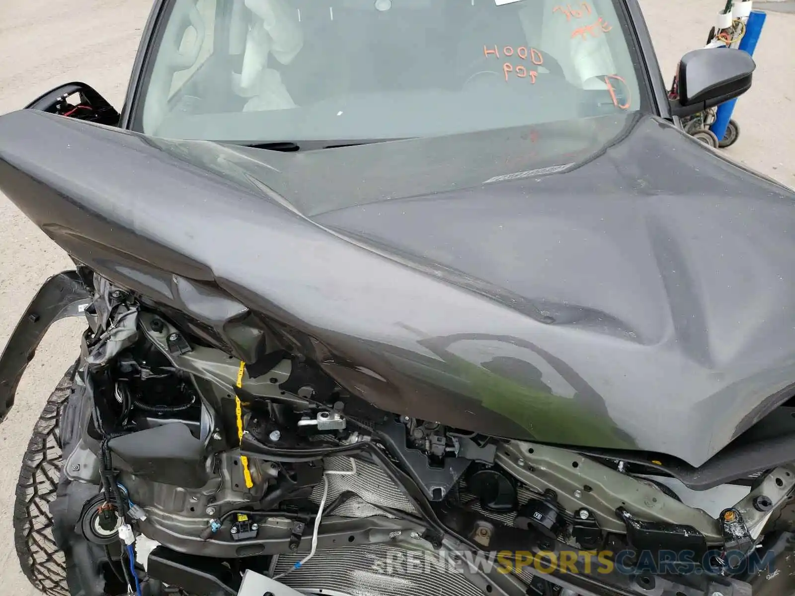 7 Фотография поврежденного автомобиля JTEBU5JR5K5723528 TOYOTA 4RUNNER 2019