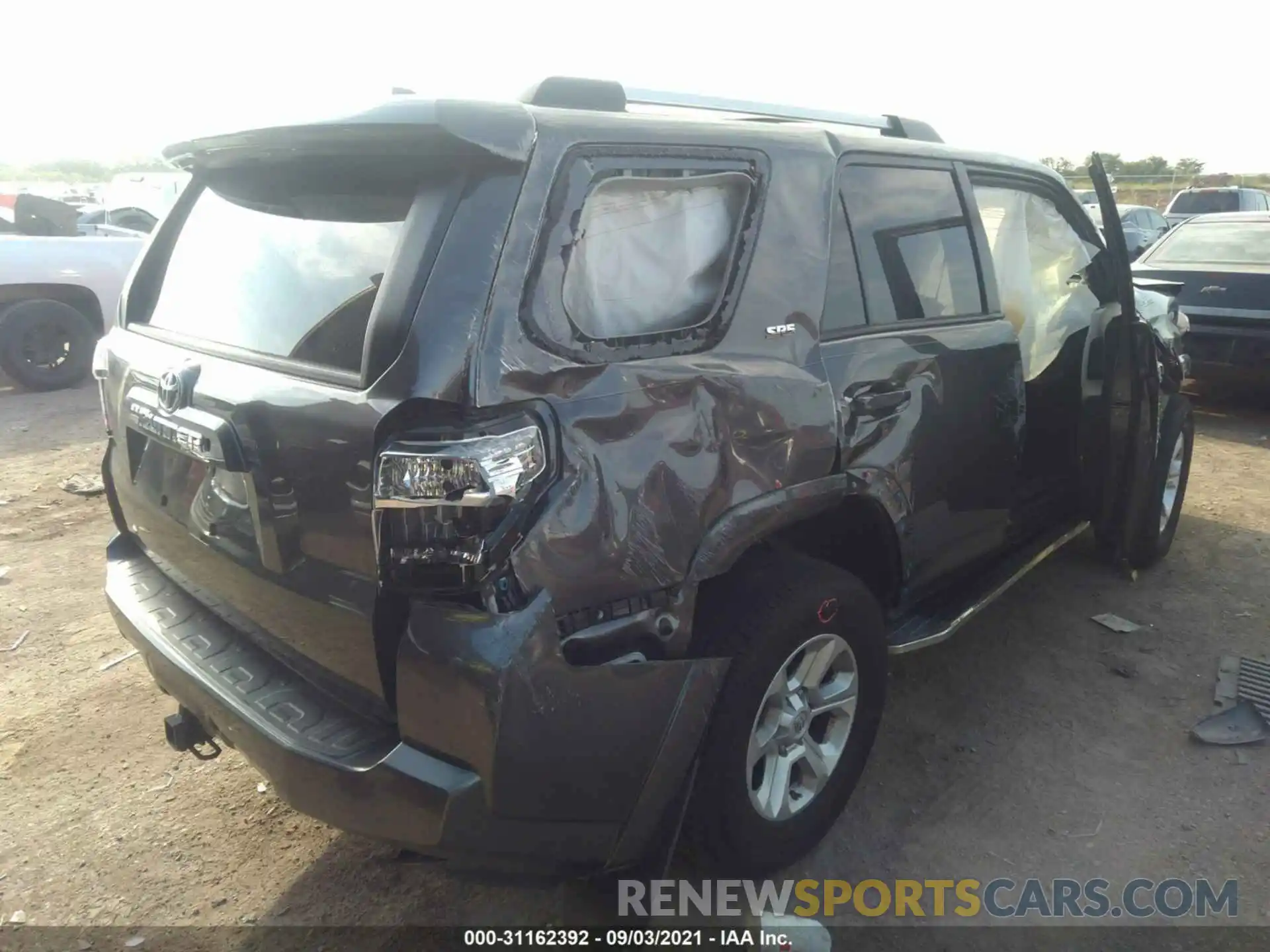 4 Photograph of a damaged car JTEBU5JR5K5725389 TOYOTA 4RUNNER 2019