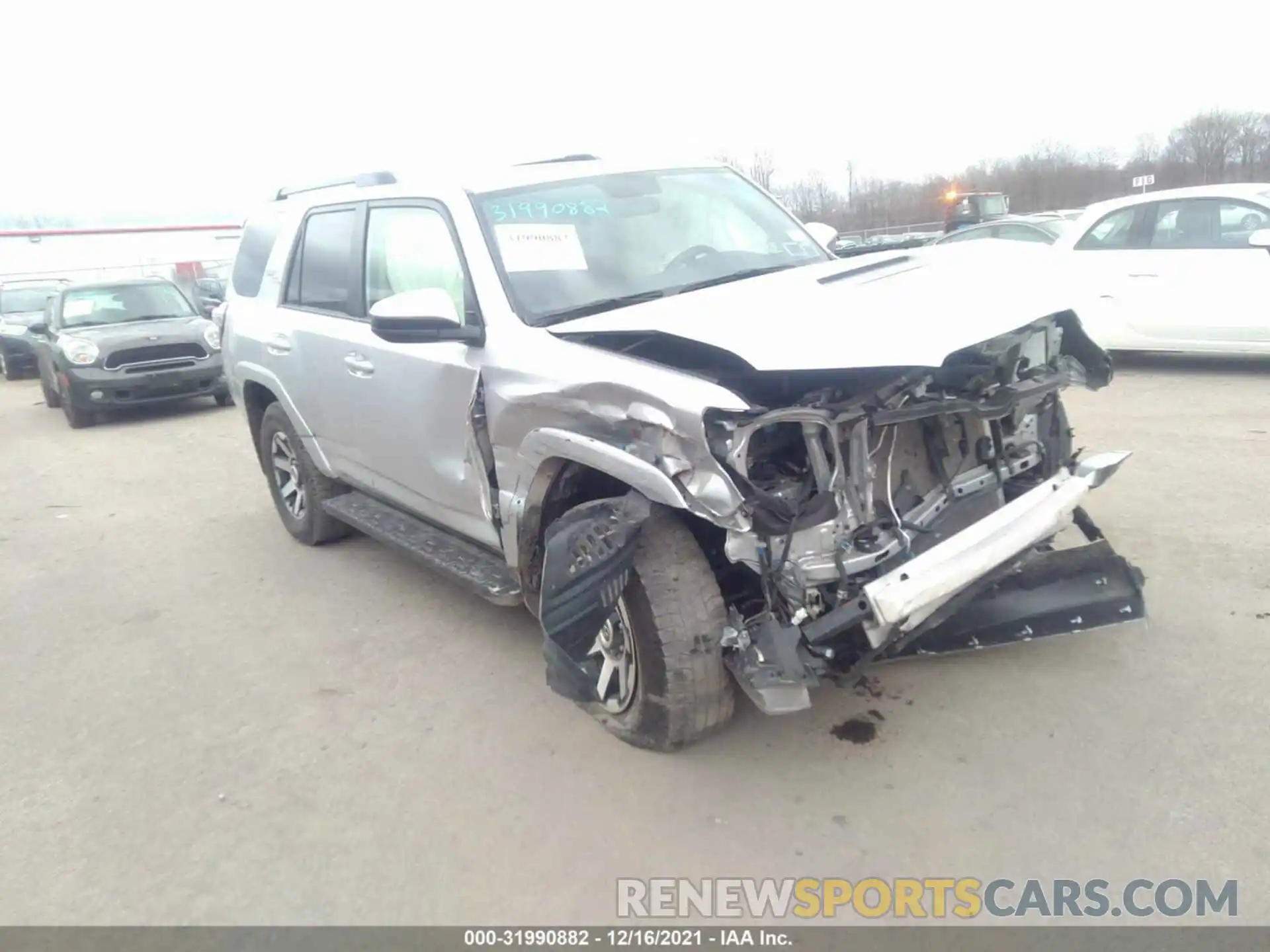 1 Photograph of a damaged car JTEBU5JR5K5733329 TOYOTA 4RUNNER 2019