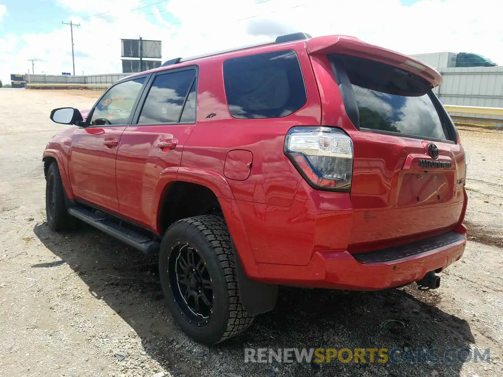 3 Photograph of a damaged car JTEBU5JR5K5733864 TOYOTA 4RUNNER 2019