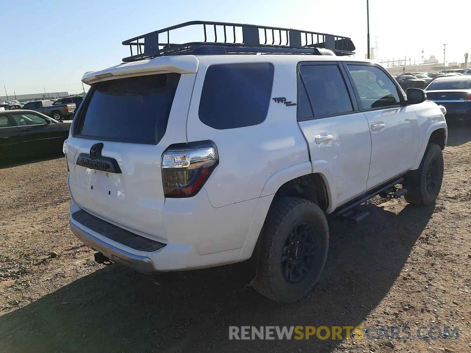 4 Фотография поврежденного автомобиля JTEBU5JR5K5737056 TOYOTA 4RUNNER 2019