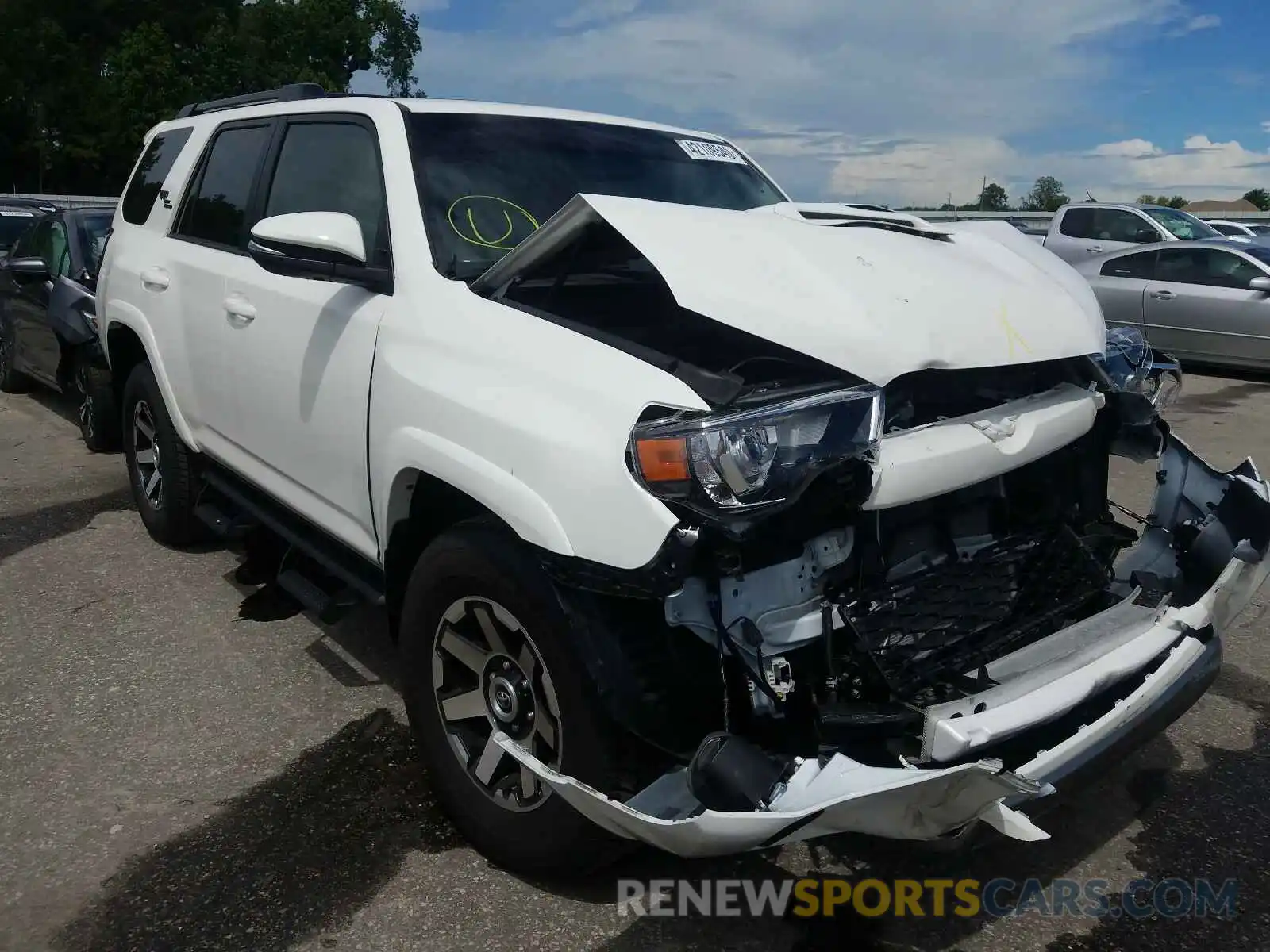 1 Photograph of a damaged car JTEBU5JR5K5737073 TOYOTA 4RUNNER 2019