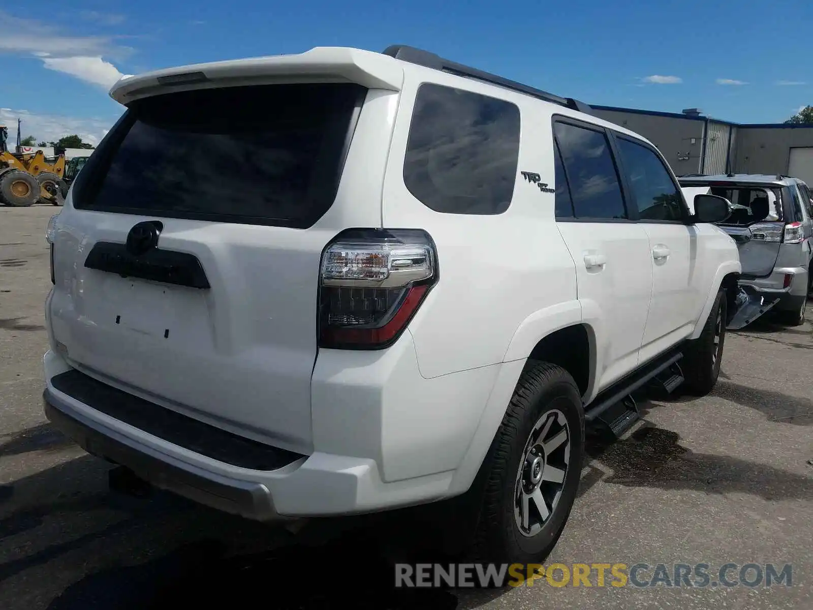 4 Photograph of a damaged car JTEBU5JR5K5737073 TOYOTA 4RUNNER 2019