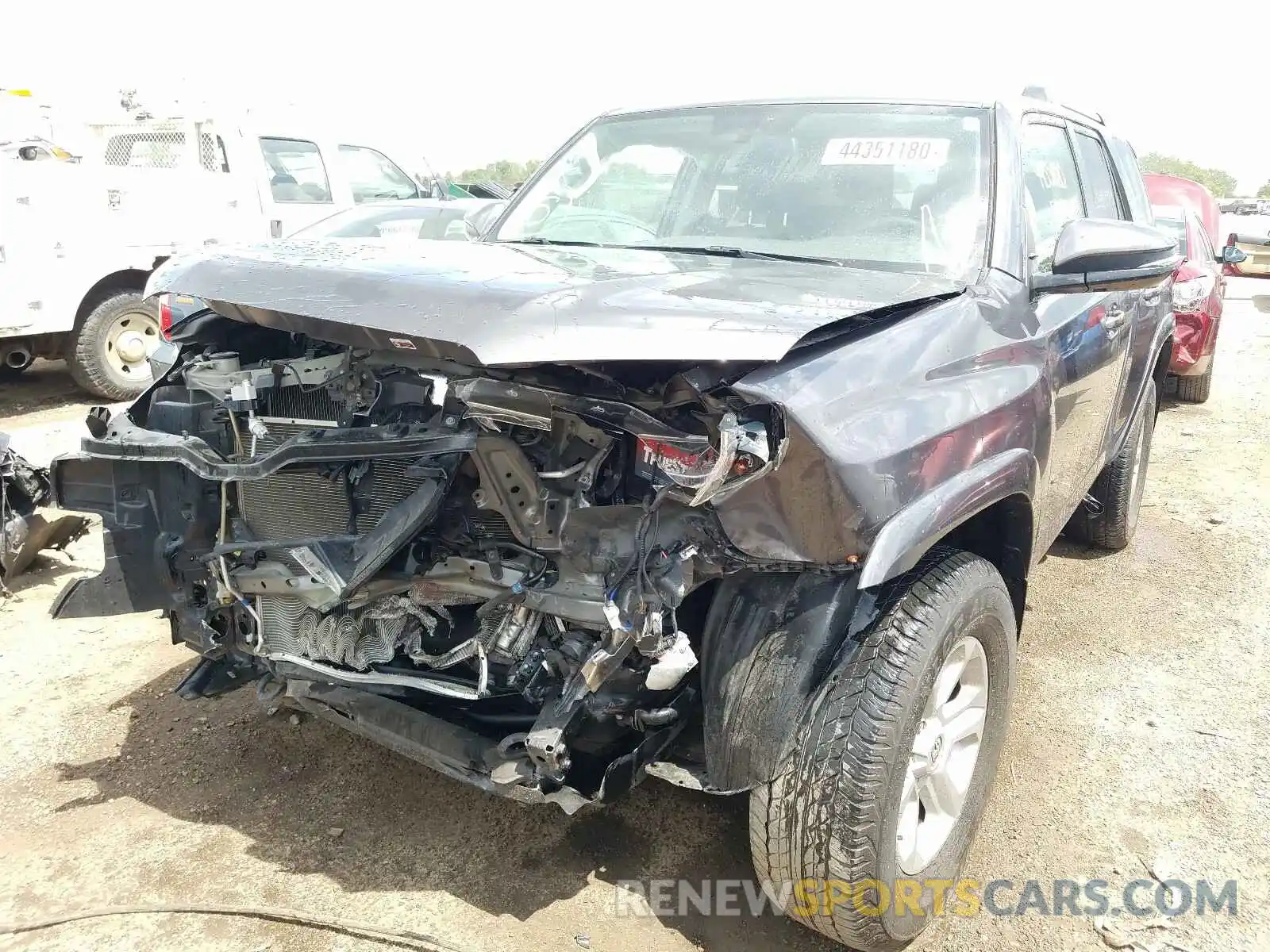 2 Photograph of a damaged car JTEBU5JR6K5610381 TOYOTA 4RUNNER 2019