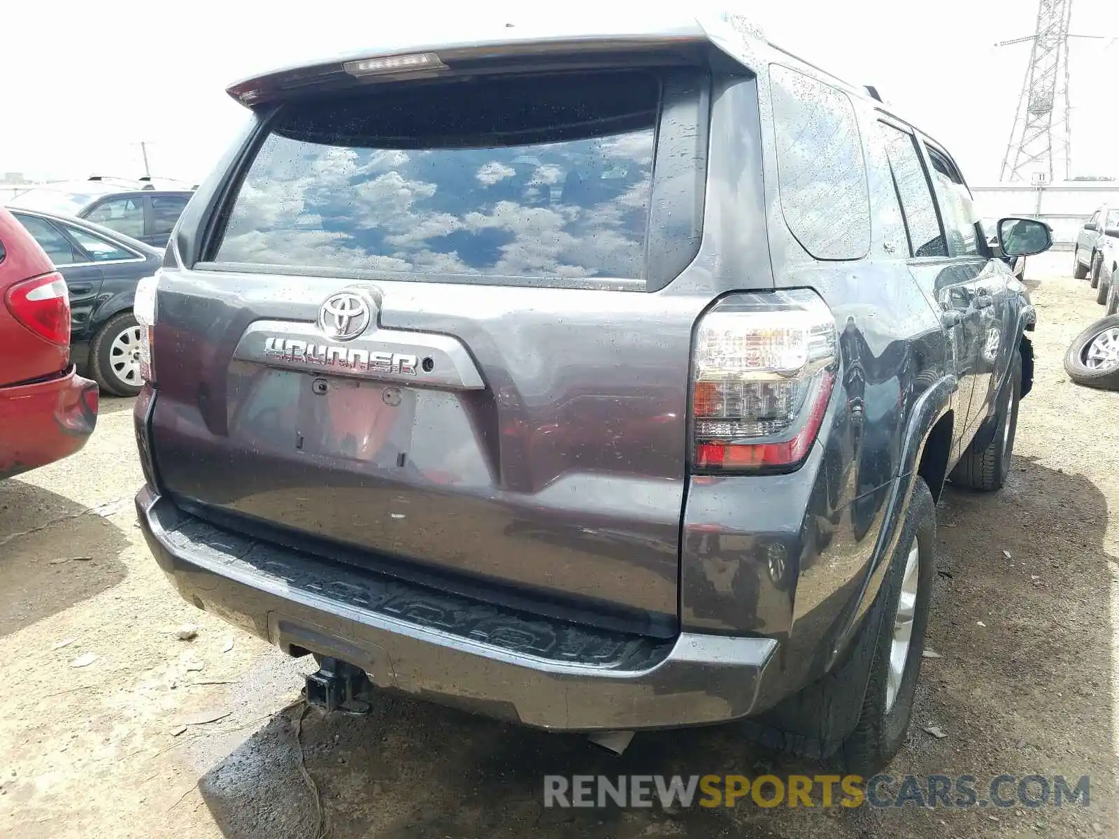 4 Photograph of a damaged car JTEBU5JR6K5610381 TOYOTA 4RUNNER 2019