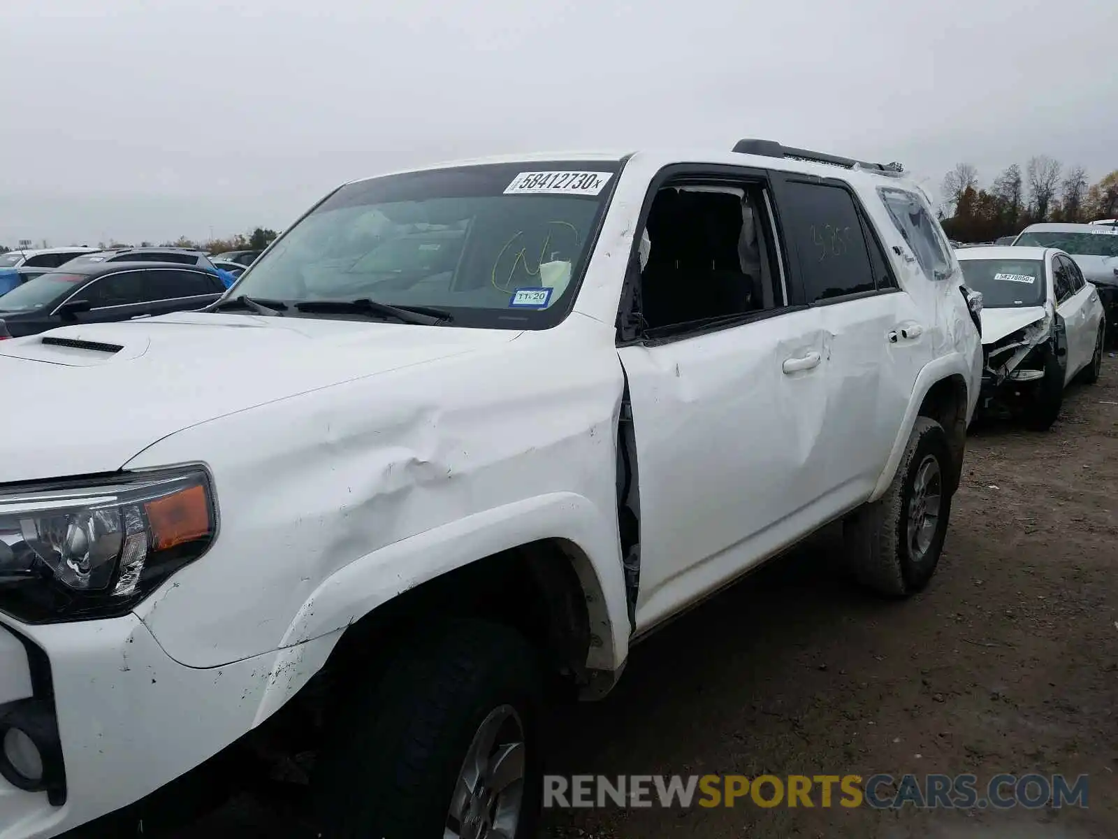 9 Фотография поврежденного автомобиля JTEBU5JR6K5610719 TOYOTA 4RUNNER 2019