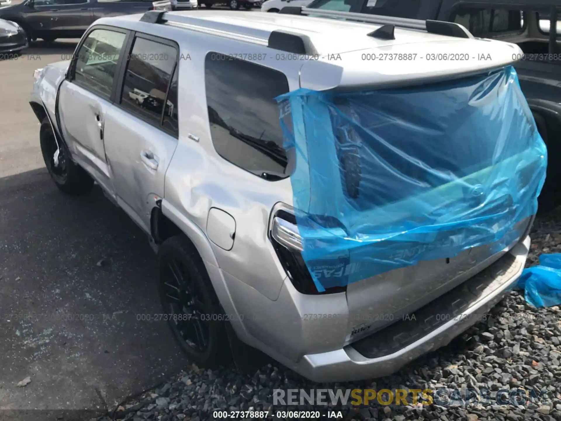 3 Фотография поврежденного автомобиля JTEBU5JR6K5611840 TOYOTA 4RUNNER 2019