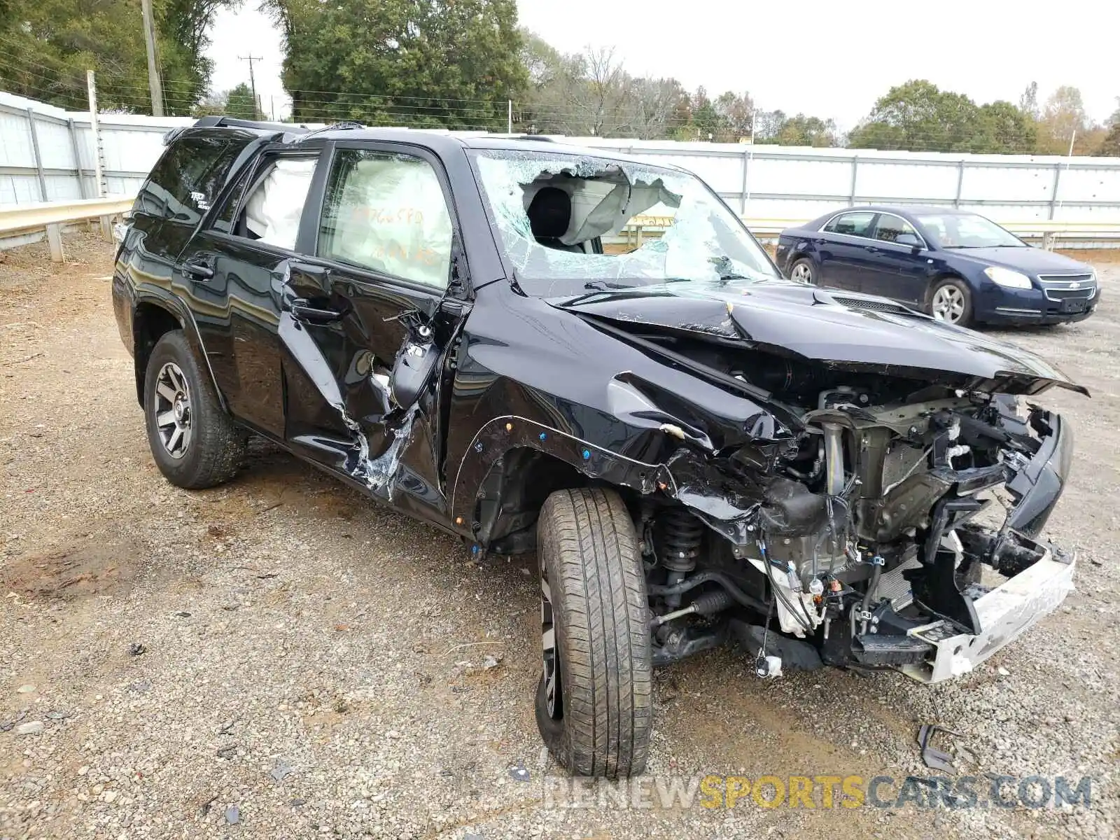 1 Photograph of a damaged car JTEBU5JR6K5612017 TOYOTA 4RUNNER 2019