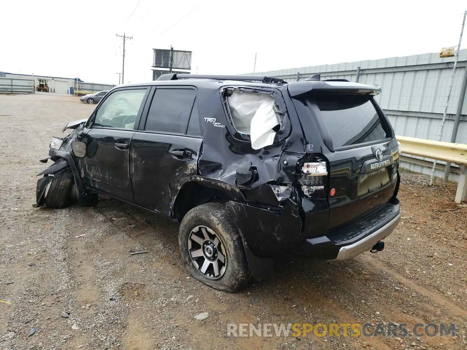 3 Photograph of a damaged car JTEBU5JR6K5612017 TOYOTA 4RUNNER 2019