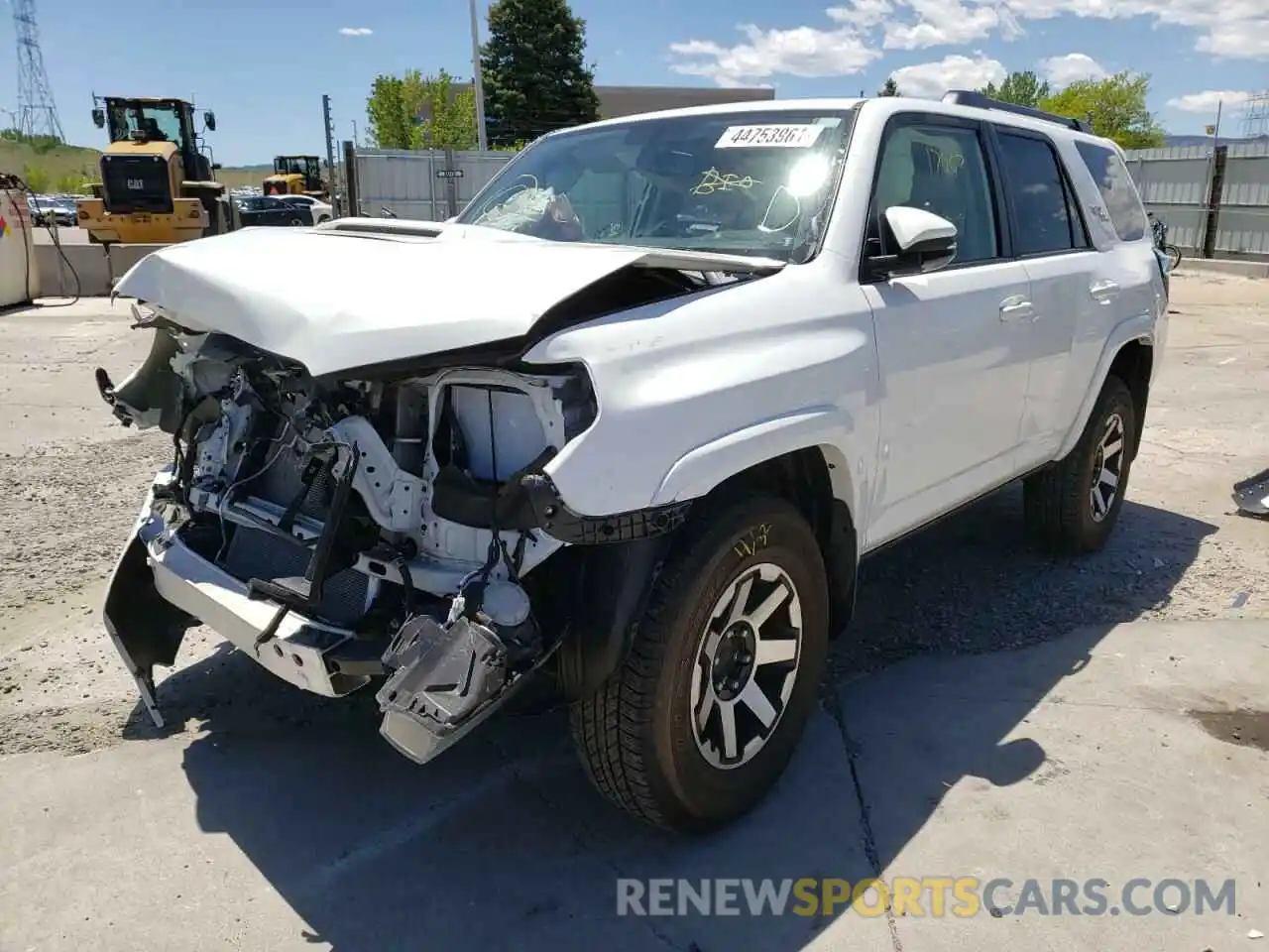 2 Фотография поврежденного автомобиля JTEBU5JR6K5612437 TOYOTA 4RUNNER 2019