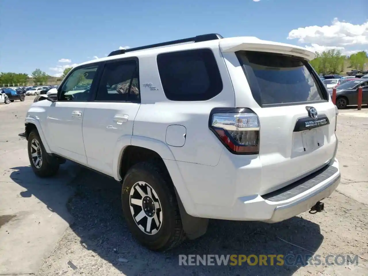 3 Фотография поврежденного автомобиля JTEBU5JR6K5612437 TOYOTA 4RUNNER 2019