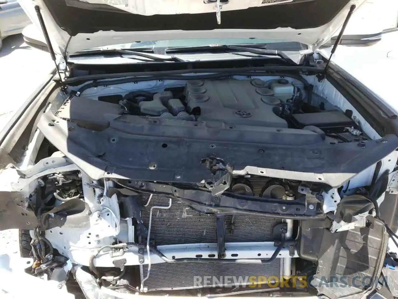 7 Photograph of a damaged car JTEBU5JR6K5612437 TOYOTA 4RUNNER 2019