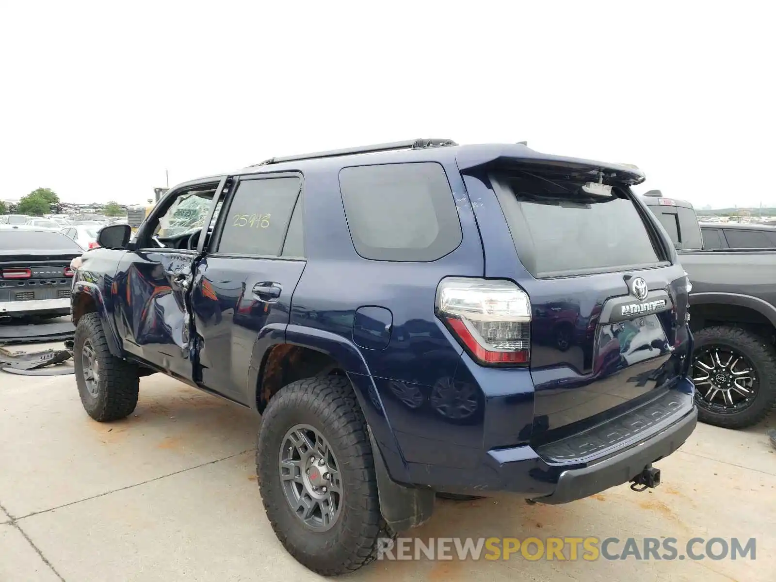 3 Photograph of a damaged car JTEBU5JR6K5612969 TOYOTA 4RUNNER 2019