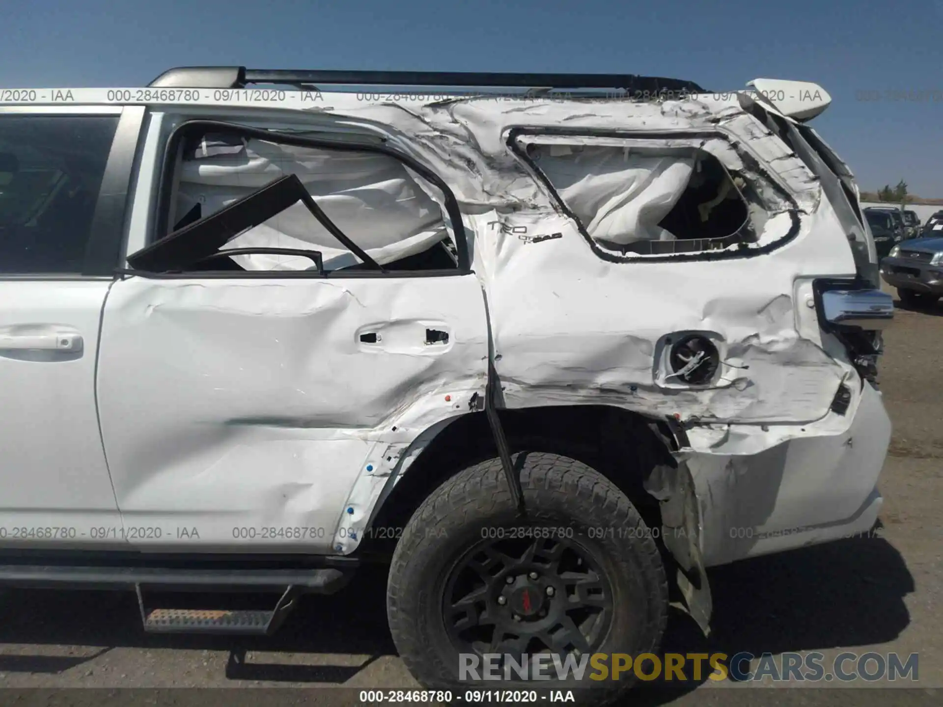 6 Photograph of a damaged car JTEBU5JR6K5613944 TOYOTA 4RUNNER 2019