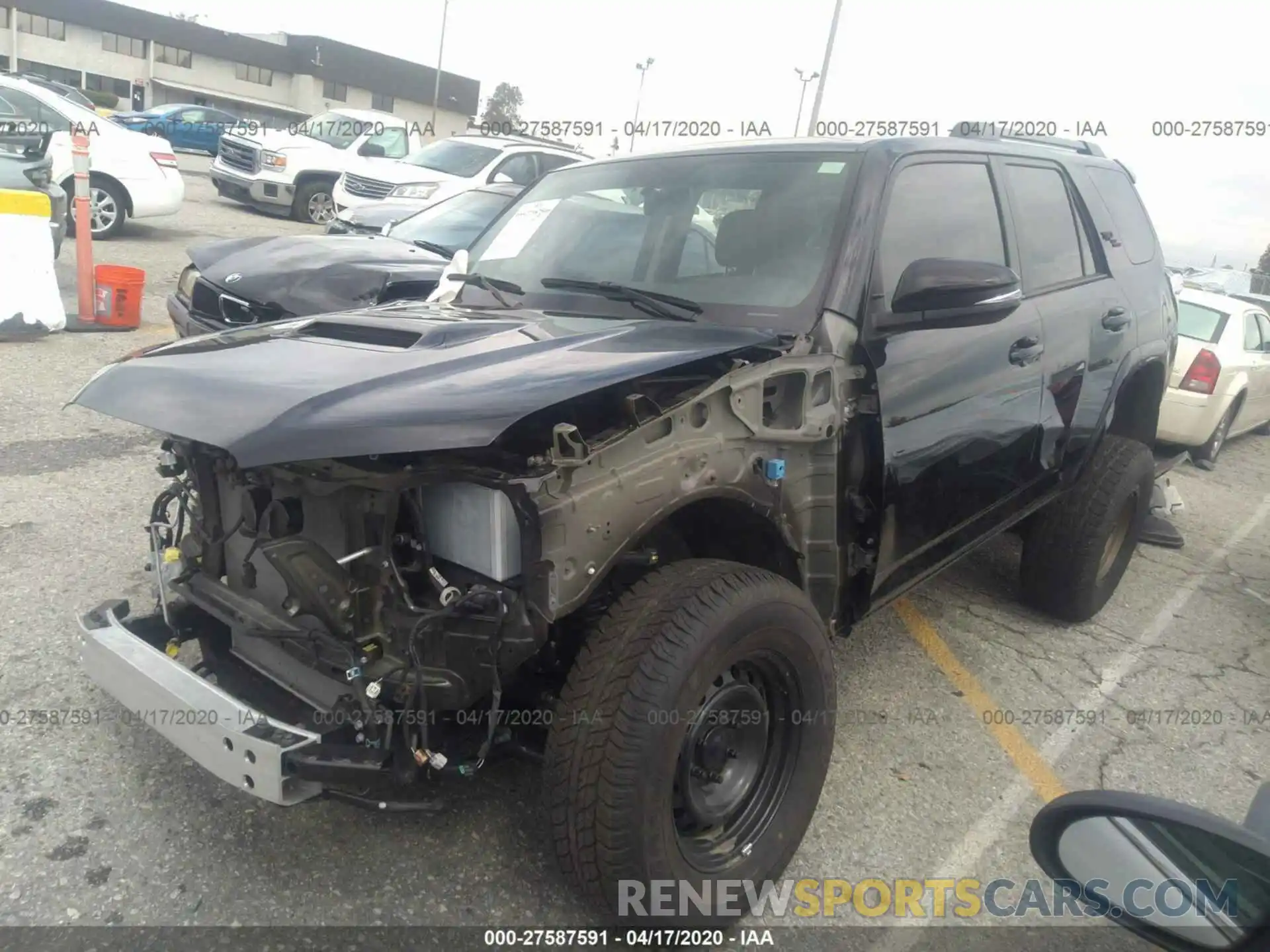 2 Фотография поврежденного автомобиля JTEBU5JR6K5615838 TOYOTA 4RUNNER 2019