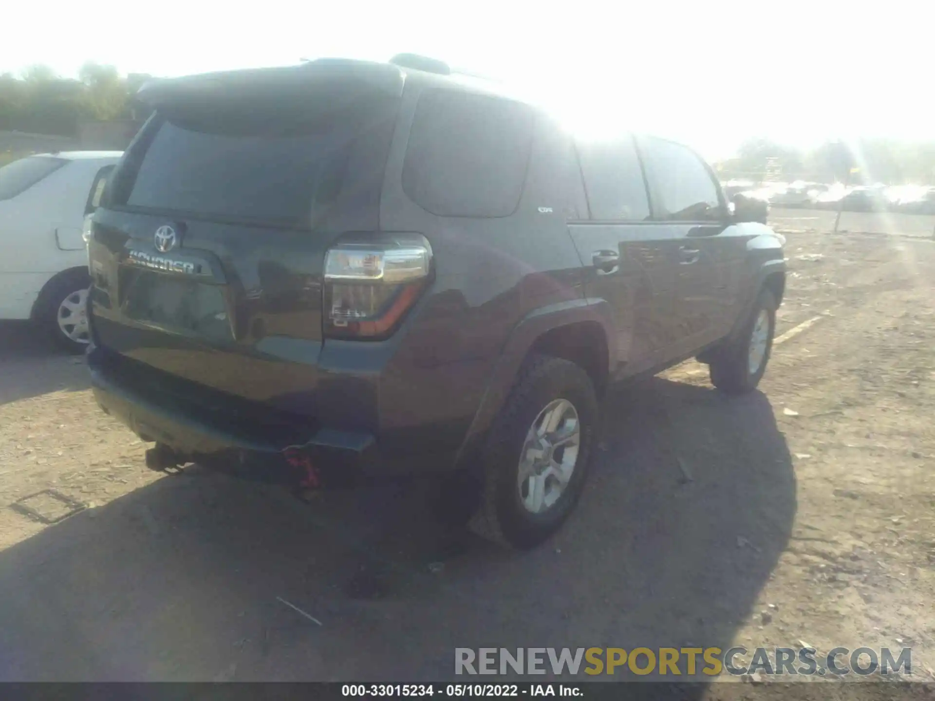 4 Фотография поврежденного автомобиля JTEBU5JR6K5617539 TOYOTA 4RUNNER 2019