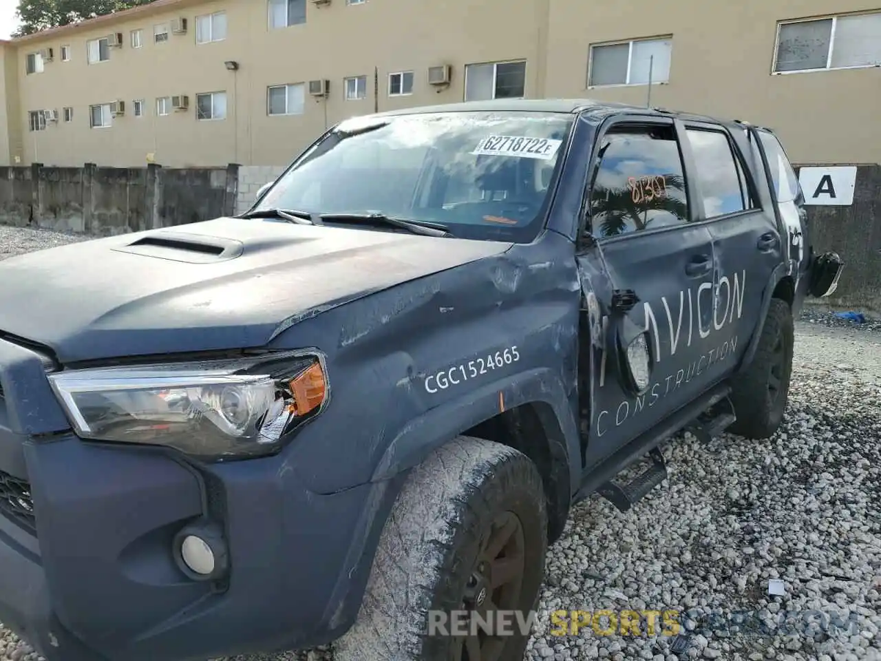 9 Photograph of a damaged car JTEBU5JR6K5625656 TOYOTA 4RUNNER 2019