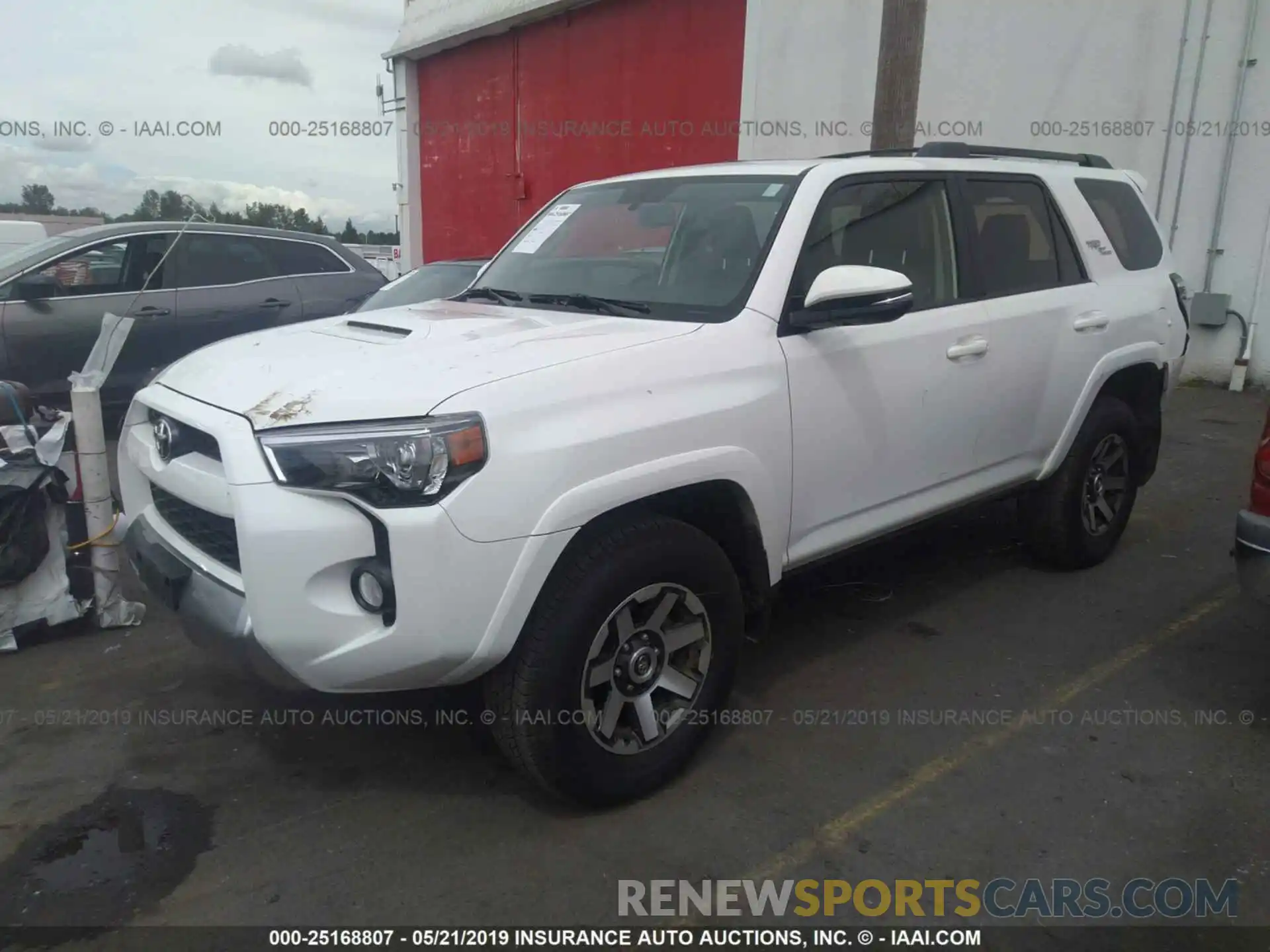 2 Photograph of a damaged car JTEBU5JR6K5626211 TOYOTA 4RUNNER 2019