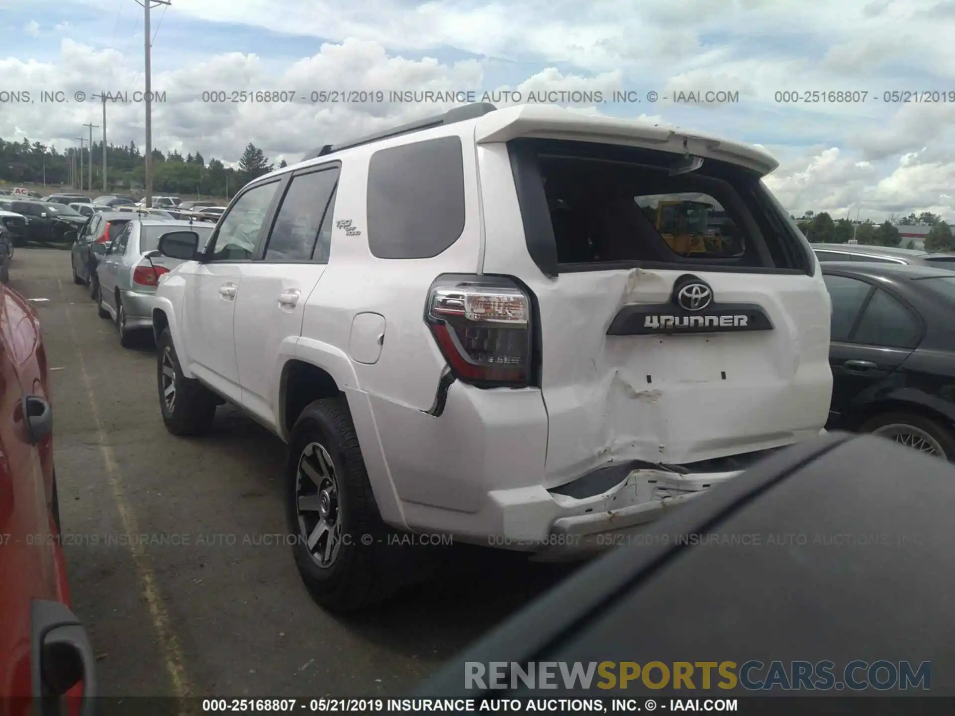 3 Photograph of a damaged car JTEBU5JR6K5626211 TOYOTA 4RUNNER 2019