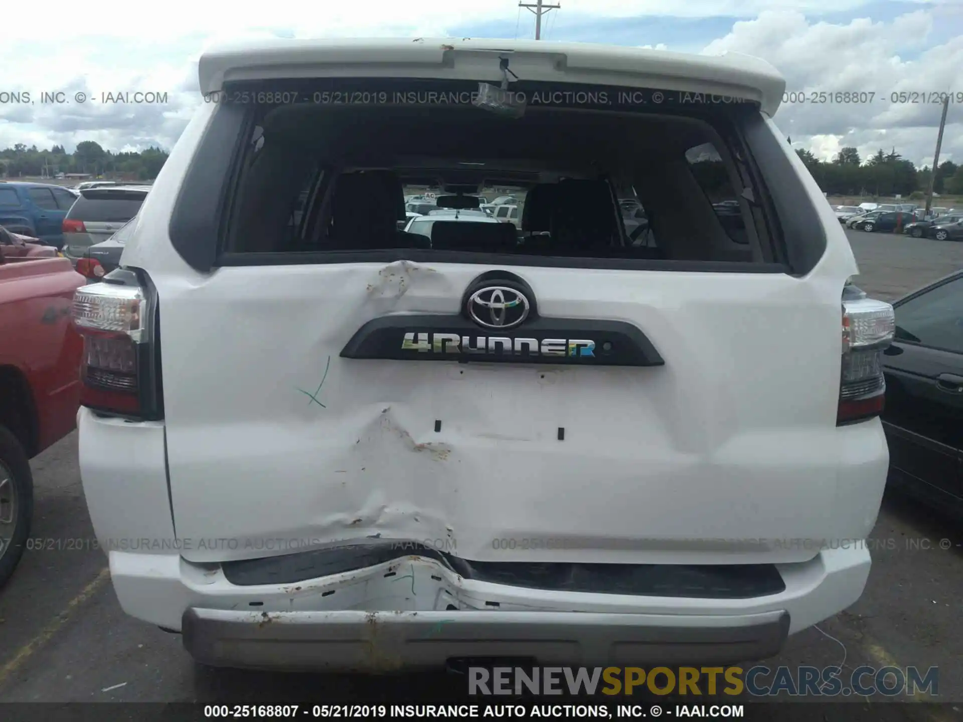 6 Photograph of a damaged car JTEBU5JR6K5626211 TOYOTA 4RUNNER 2019