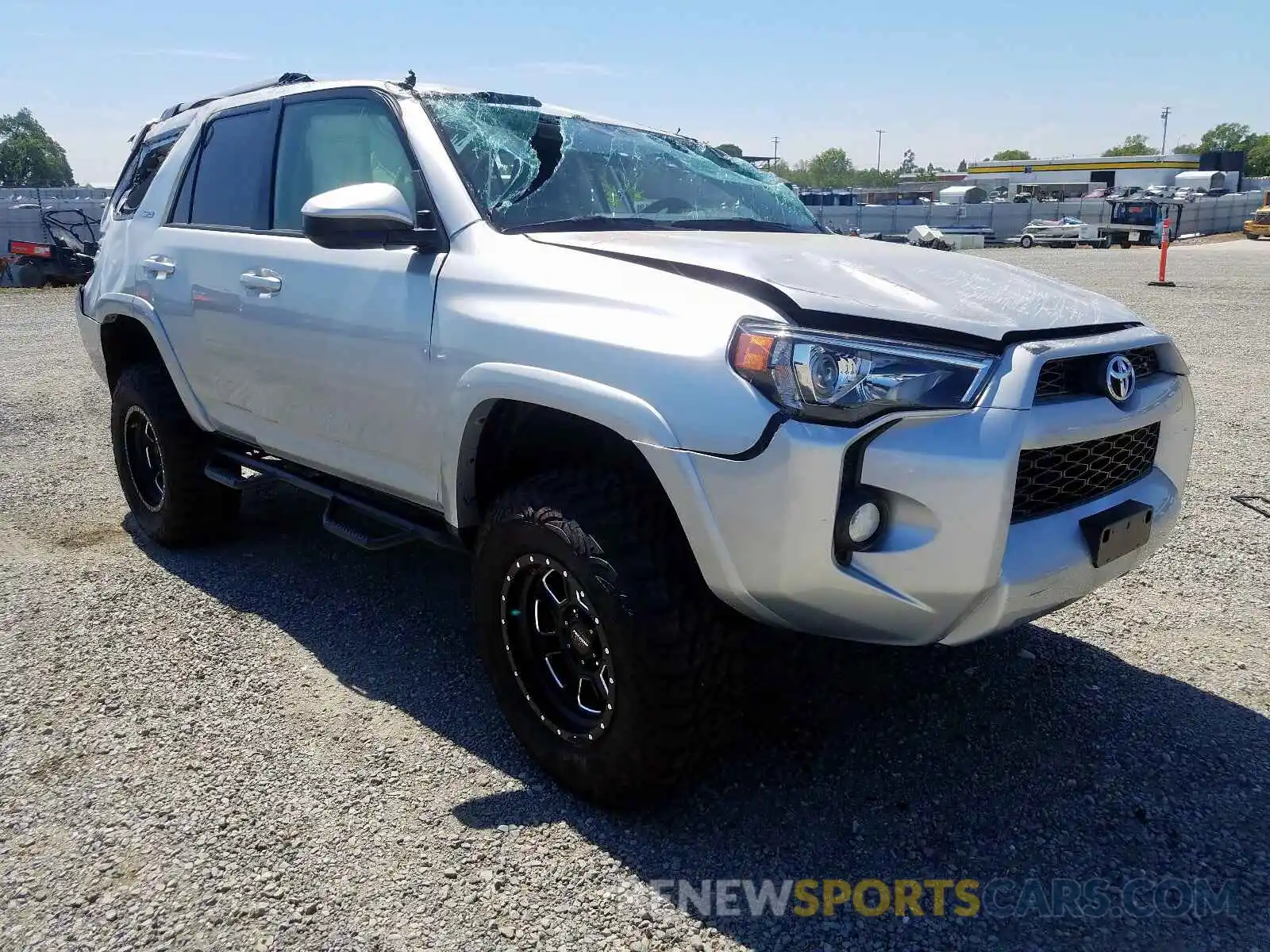 1 Photograph of a damaged car JTEBU5JR6K5629027 TOYOTA 4RUNNER 2019