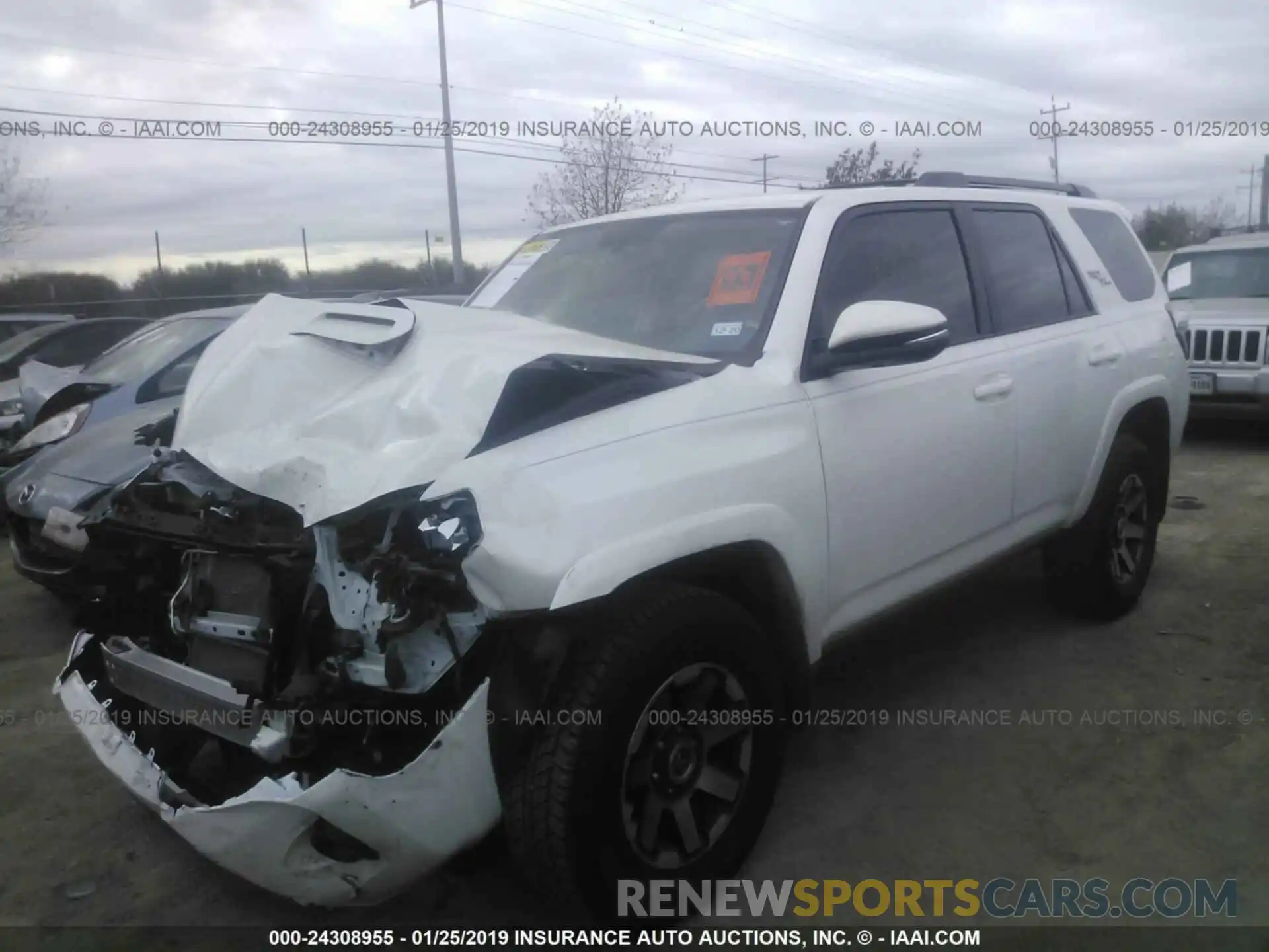 2 Фотография поврежденного автомобиля JTEBU5JR6K5636916 TOYOTA 4RUNNER 2019