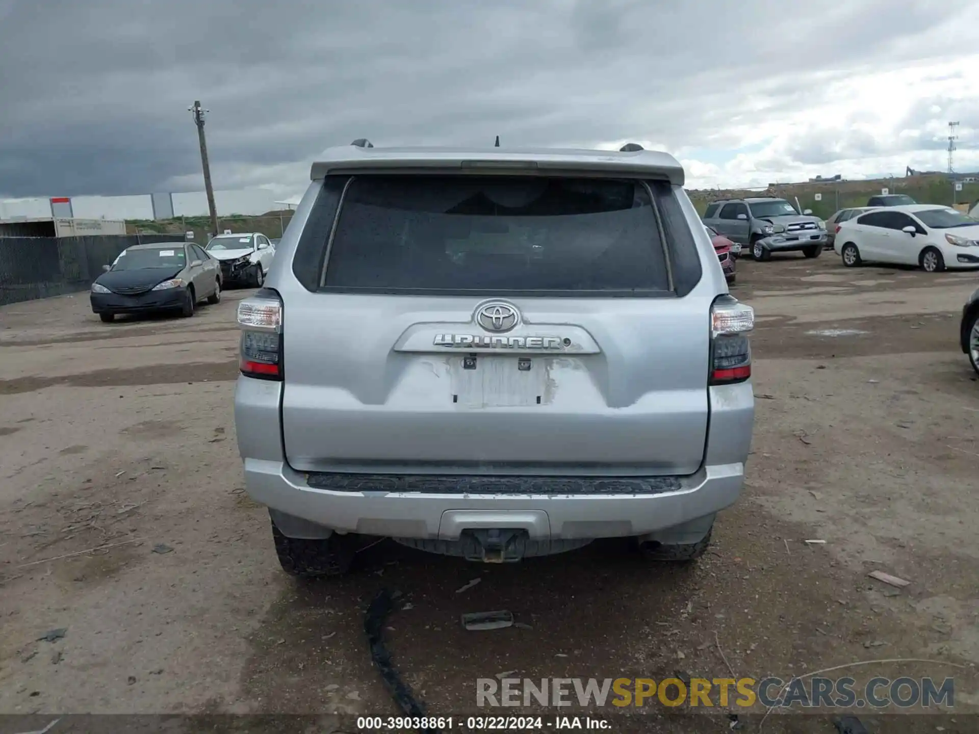 16 Photograph of a damaged car JTEBU5JR6K5640383 TOYOTA 4RUNNER 2019