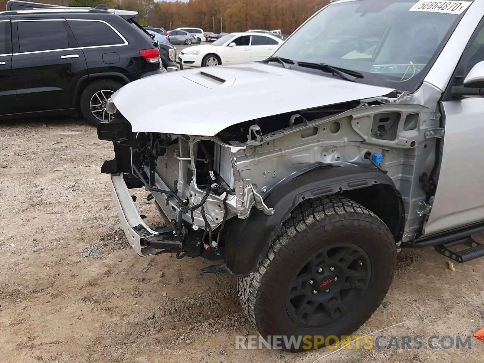 9 Photograph of a damaged car JTEBU5JR6K5643090 TOYOTA 4RUNNER 2019