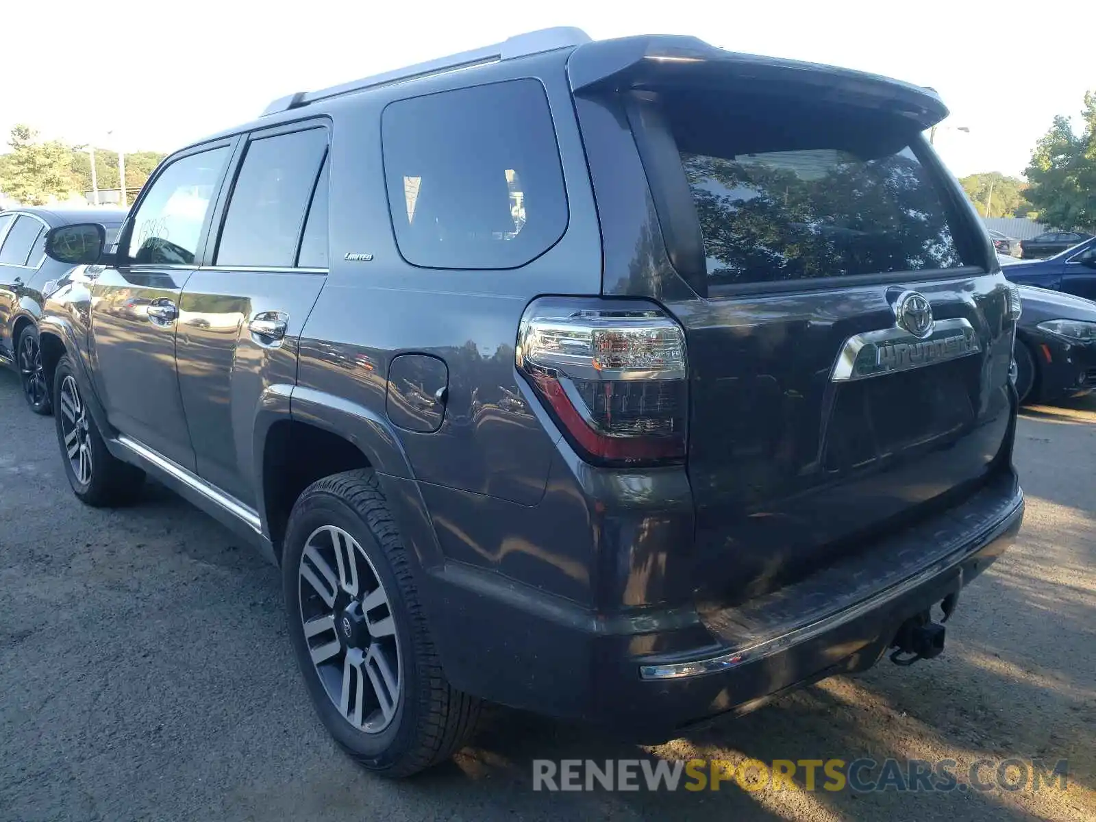 3 Photograph of a damaged car JTEBU5JR6K5643784 TOYOTA 4RUNNER 2019