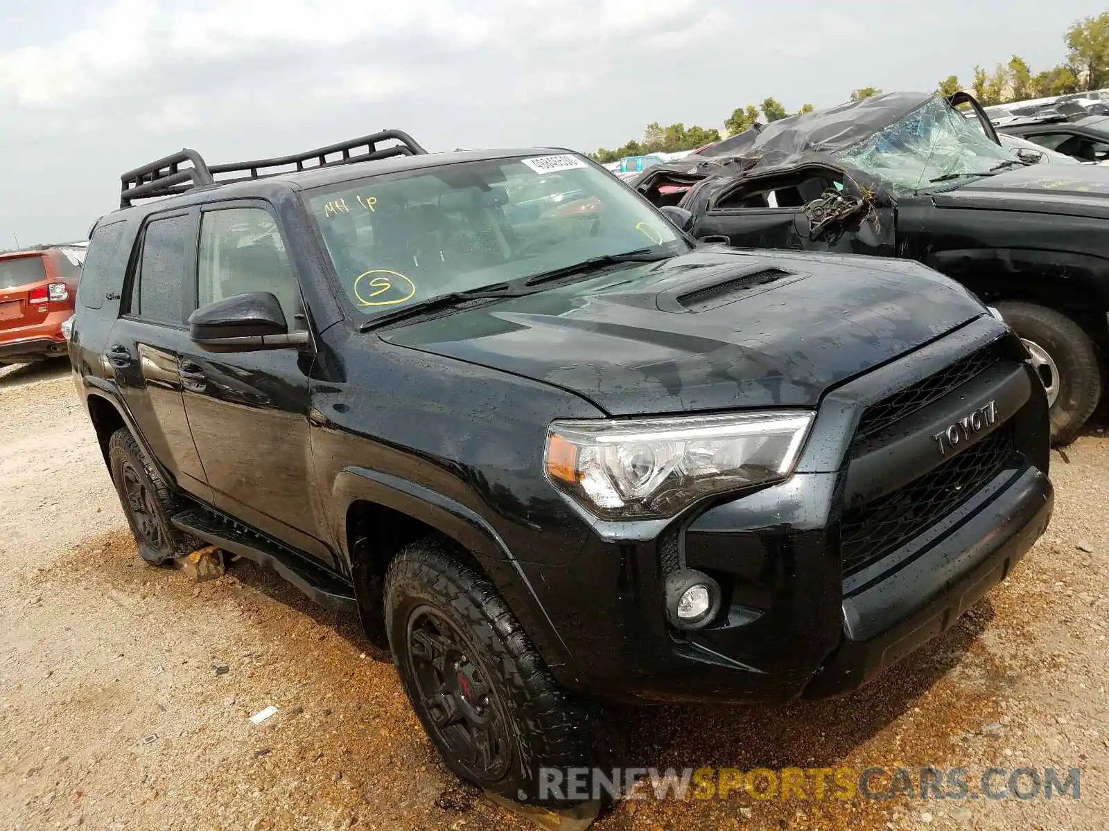 1 Photograph of a damaged car JTEBU5JR6K5646314 TOYOTA 4RUNNER 2019