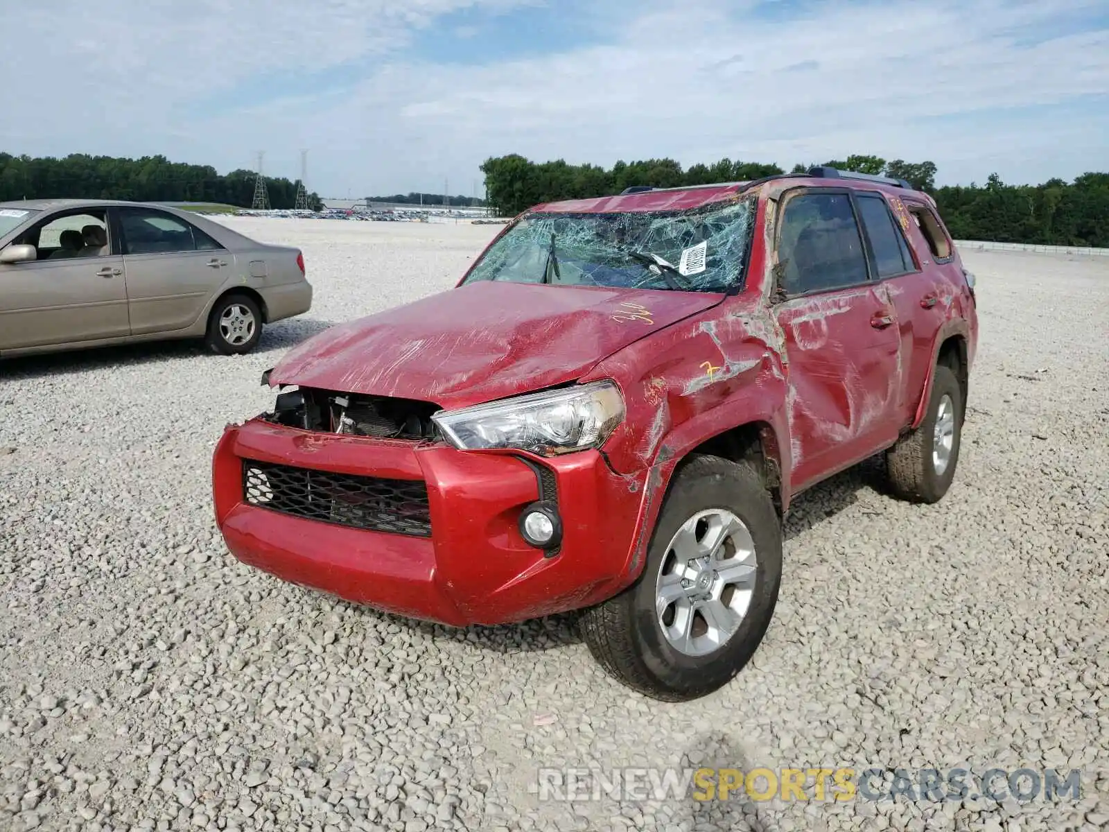 2 Photograph of a damaged car JTEBU5JR6K5648404 TOYOTA 4RUNNER 2019