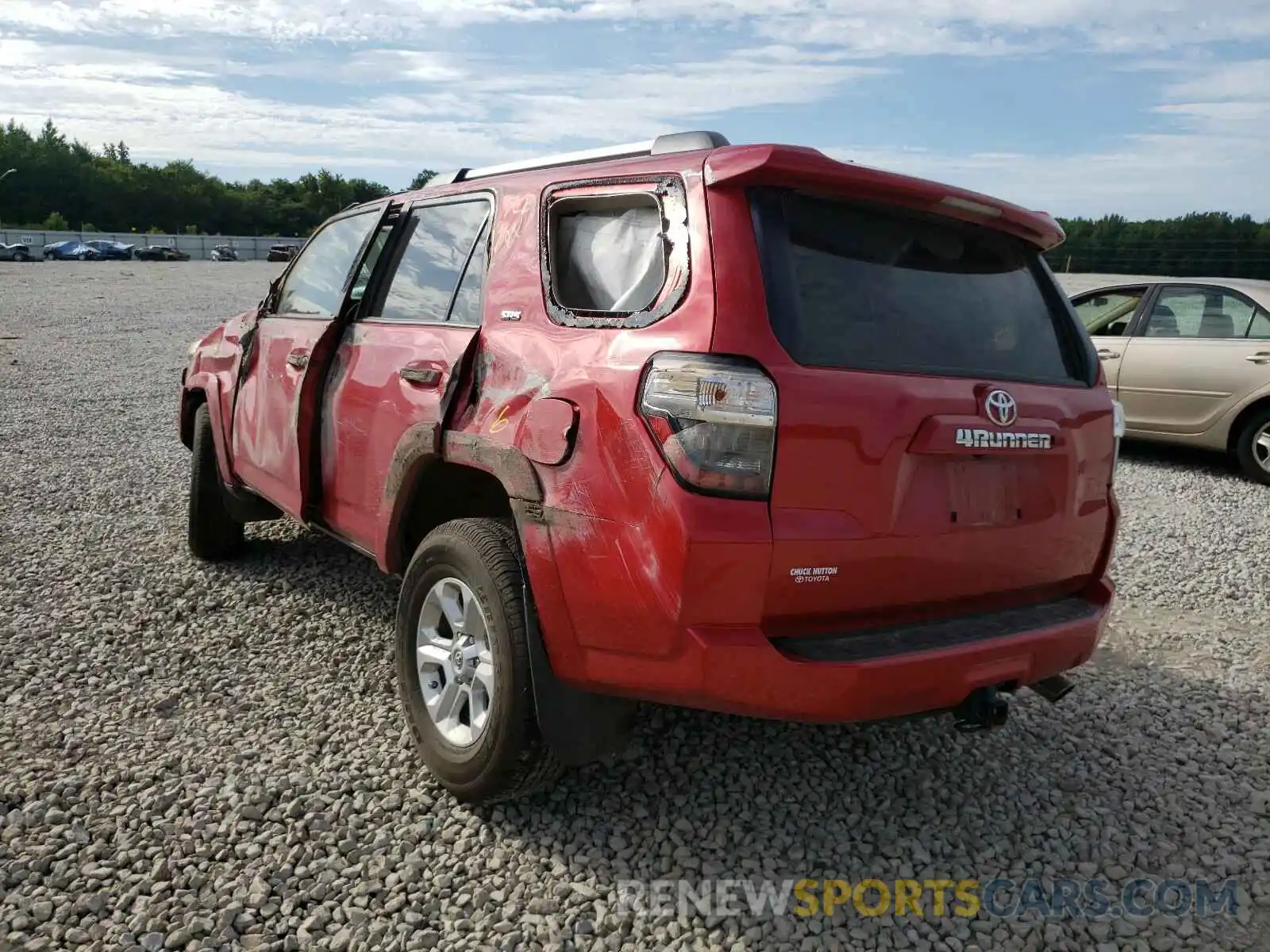 3 Photograph of a damaged car JTEBU5JR6K5648404 TOYOTA 4RUNNER 2019