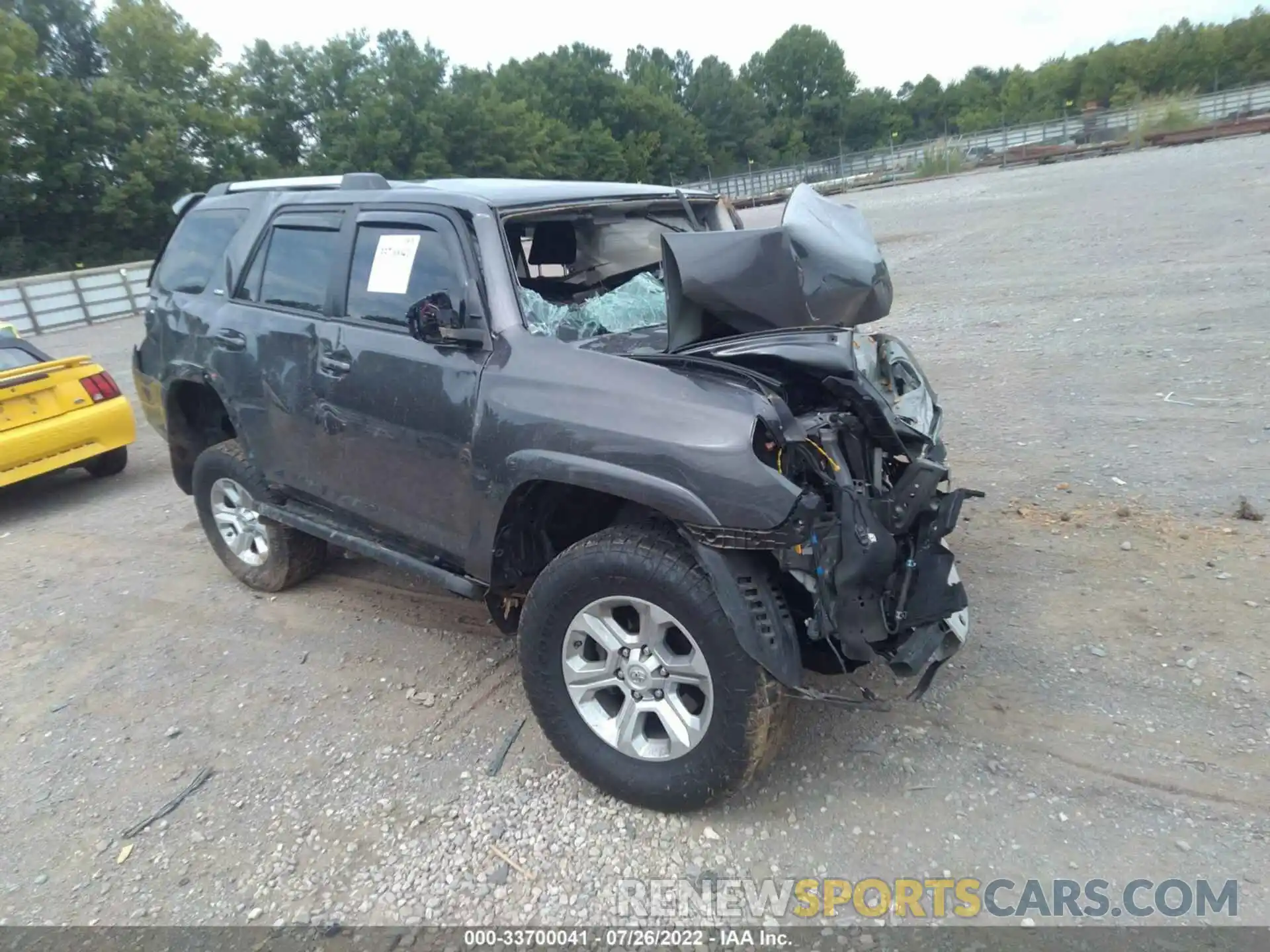 1 Photograph of a damaged car JTEBU5JR6K5656938 TOYOTA 4RUNNER 2019