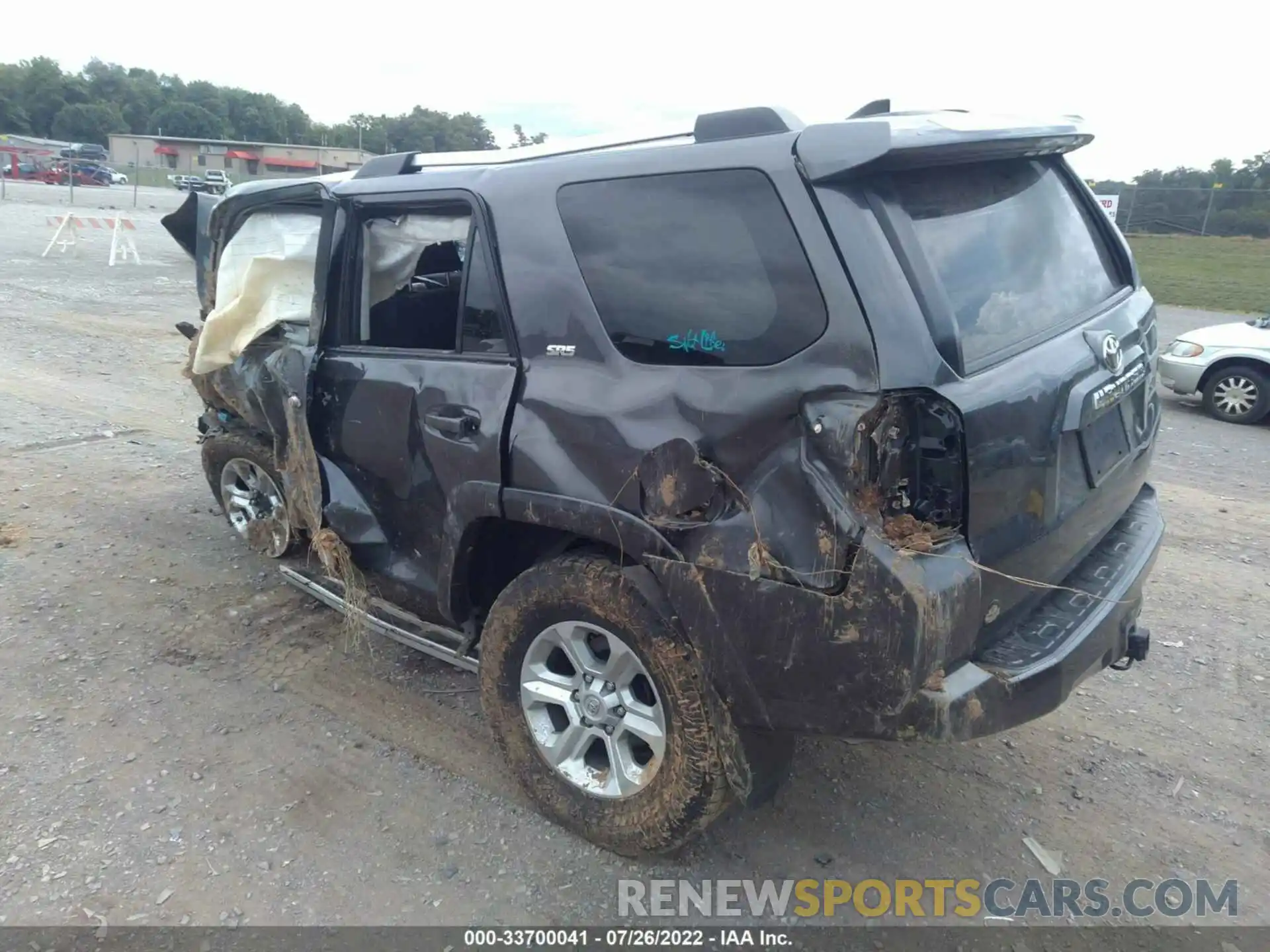 3 Photograph of a damaged car JTEBU5JR6K5656938 TOYOTA 4RUNNER 2019