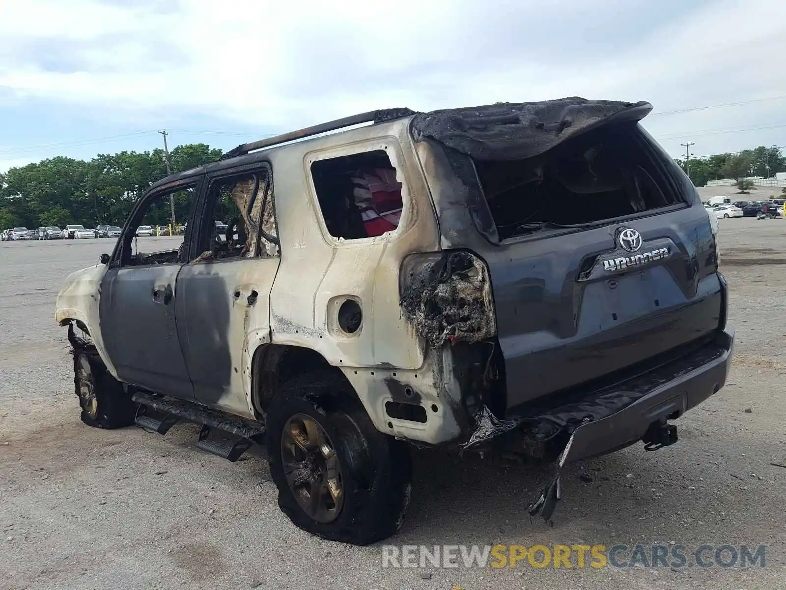 3 Photograph of a damaged car JTEBU5JR6K5658401 TOYOTA 4RUNNER 2019