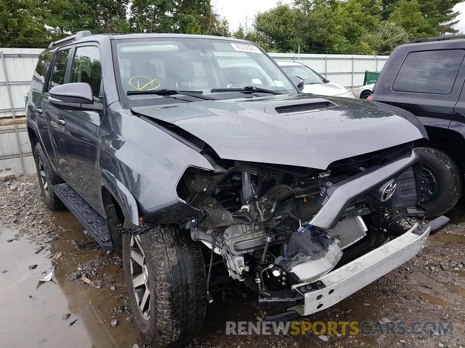 1 Photograph of a damaged car JTEBU5JR6K5658480 TOYOTA 4RUNNER 2019