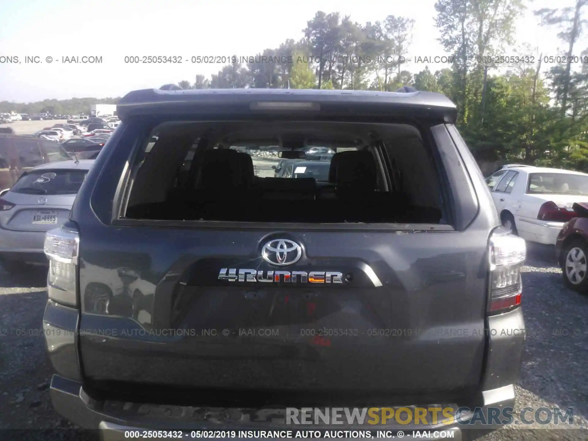 6 Photograph of a damaged car JTEBU5JR6K5658589 TOYOTA 4RUNNER 2019