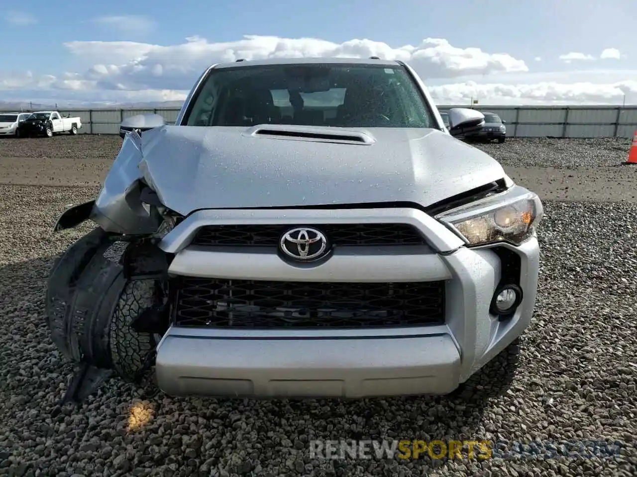 5 Фотография поврежденного автомобиля JTEBU5JR6K5658835 TOYOTA 4RUNNER 2019