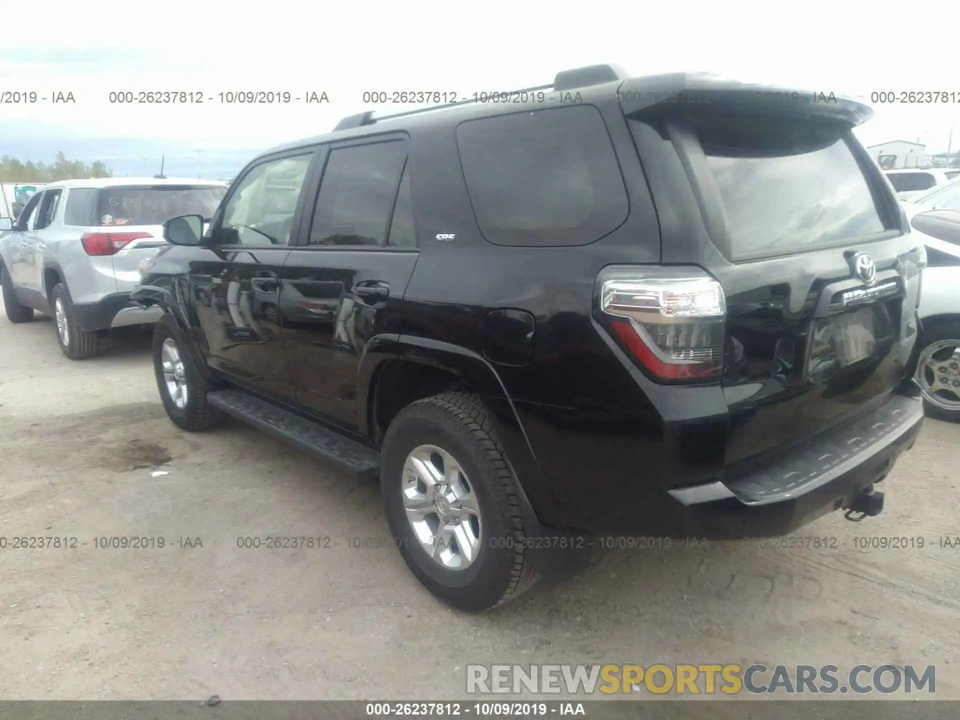 3 Фотография поврежденного автомобиля JTEBU5JR6K5660536 TOYOTA 4RUNNER 2019