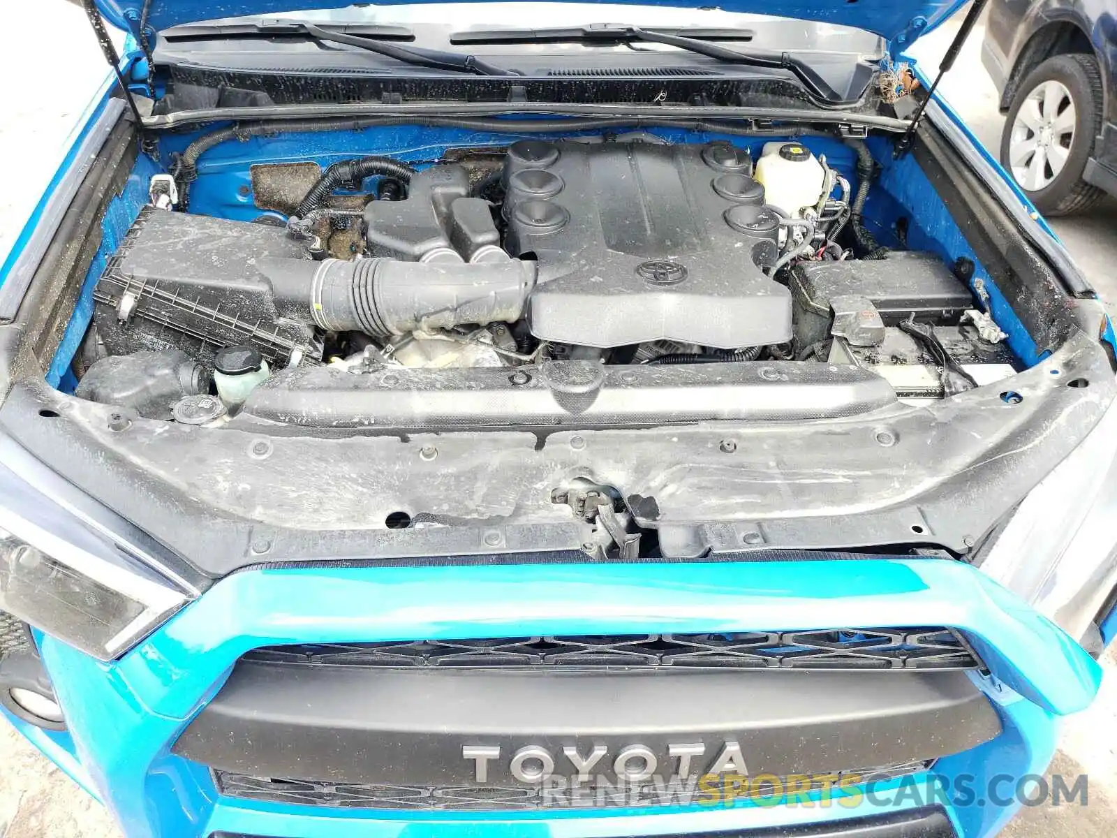 7 Photograph of a damaged car JTEBU5JR6K5660746 TOYOTA 4RUNNER 2019