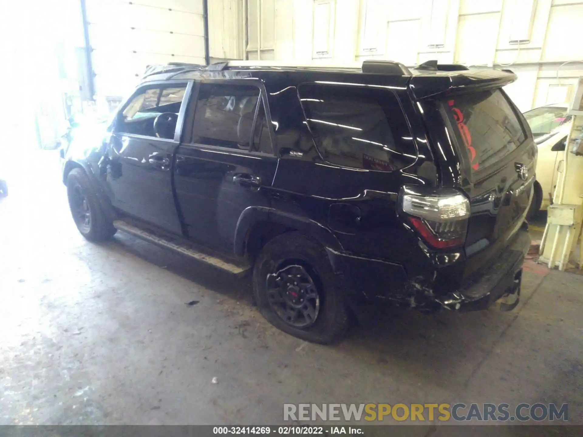 3 Photograph of a damaged car JTEBU5JR6K5661380 TOYOTA 4RUNNER 2019