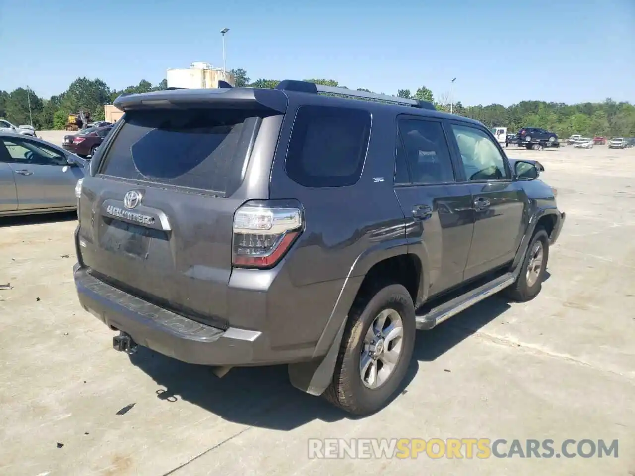 4 Photograph of a damaged car JTEBU5JR6K5662156 TOYOTA 4RUNNER 2019